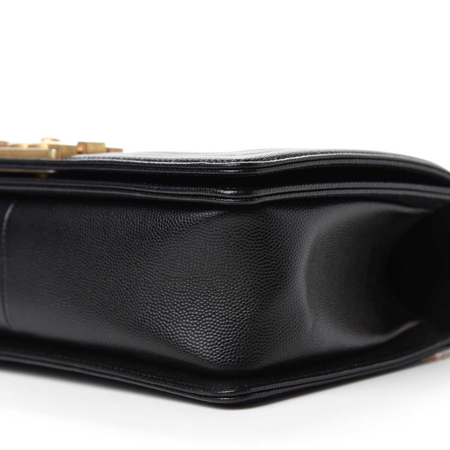 Caviar Quilted Medium Boy Flap Black
