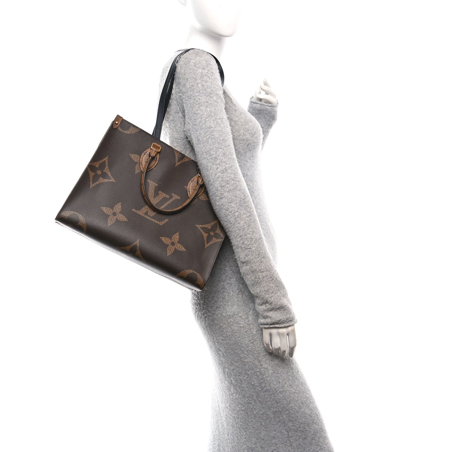 Reverse Monogram Giant Onthego MM