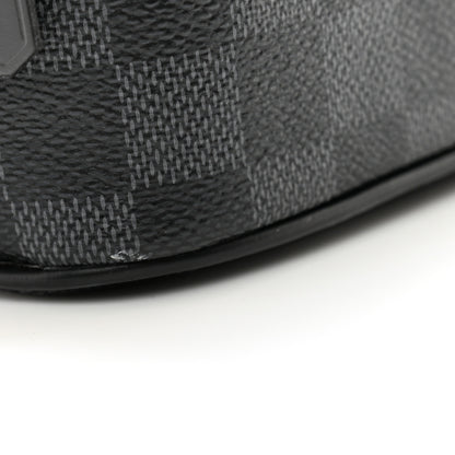 Louis Vuitton Damier Graphite Hanging Toiletry Kit 8 of 9
