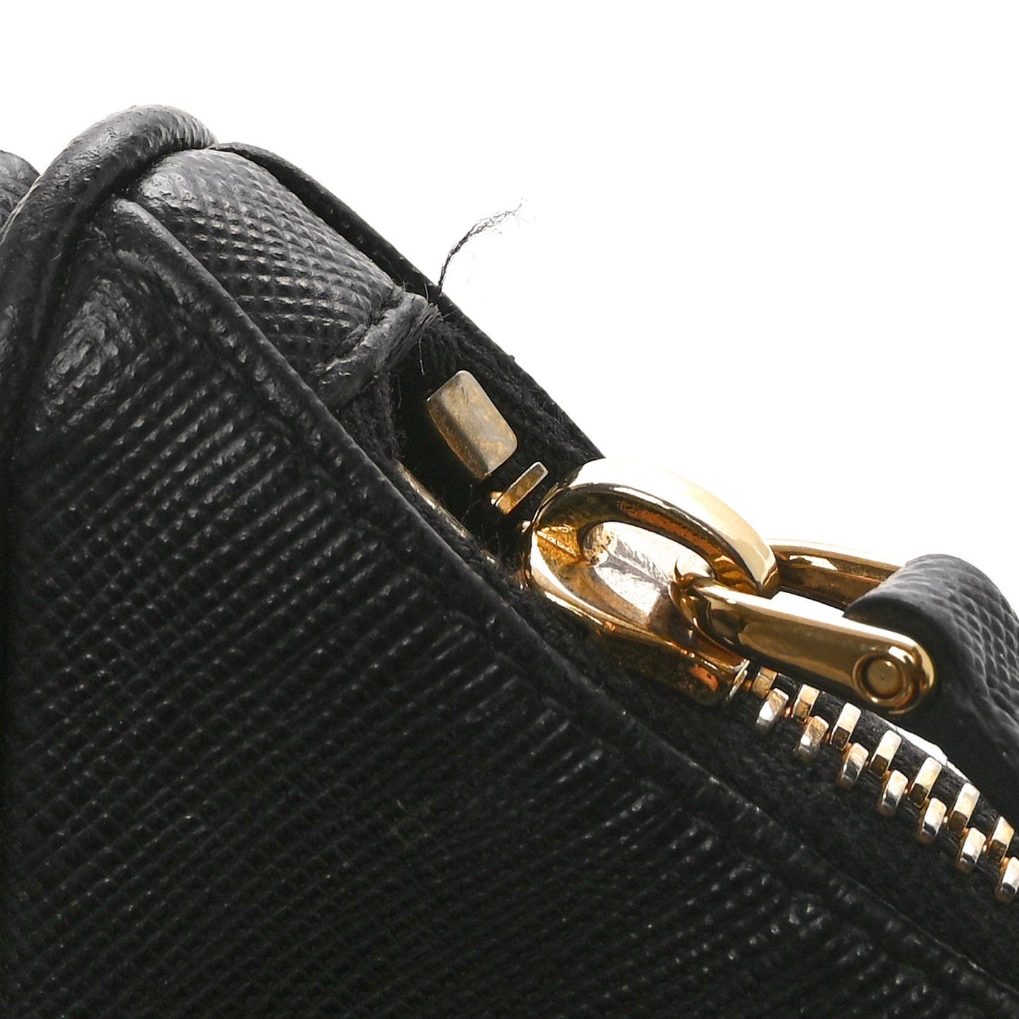 Saffiano Lux Re-Edition 2005 Shoulder Bag Black