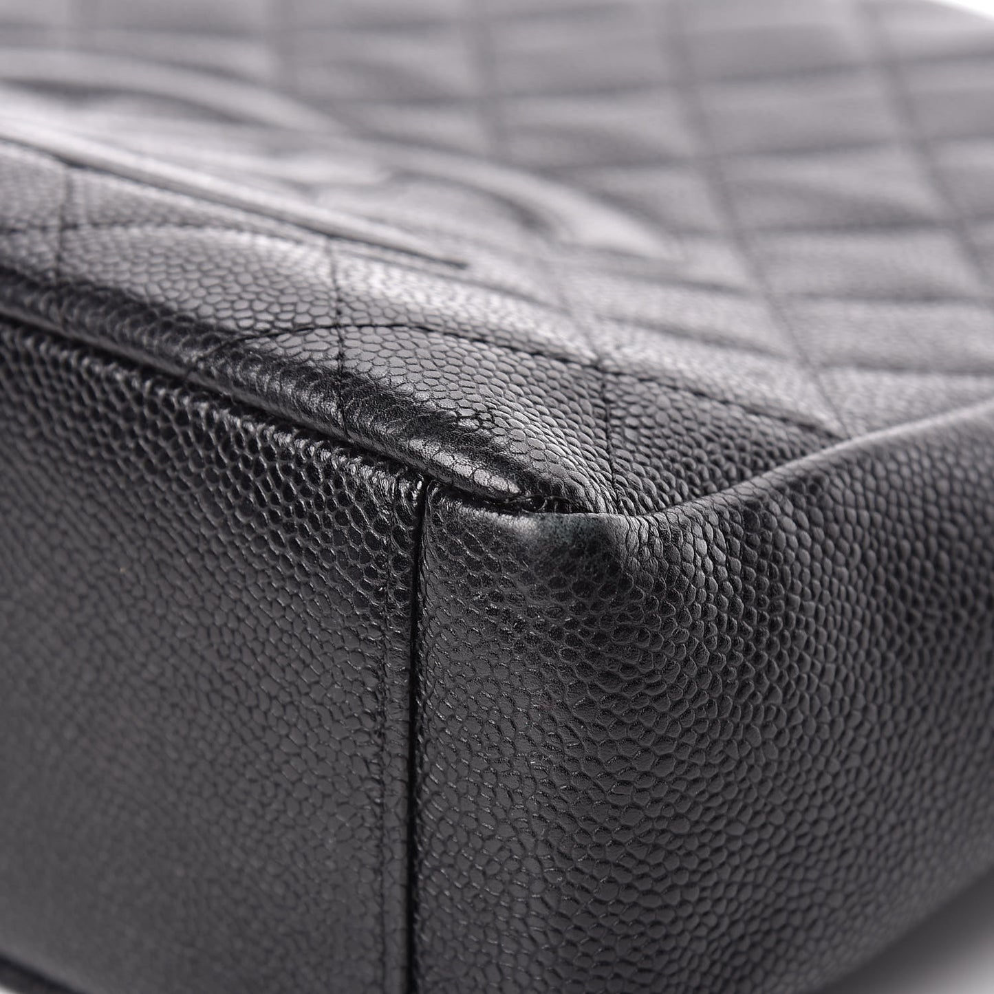 Caviar Quilted Petit Shopping Tote PST Black