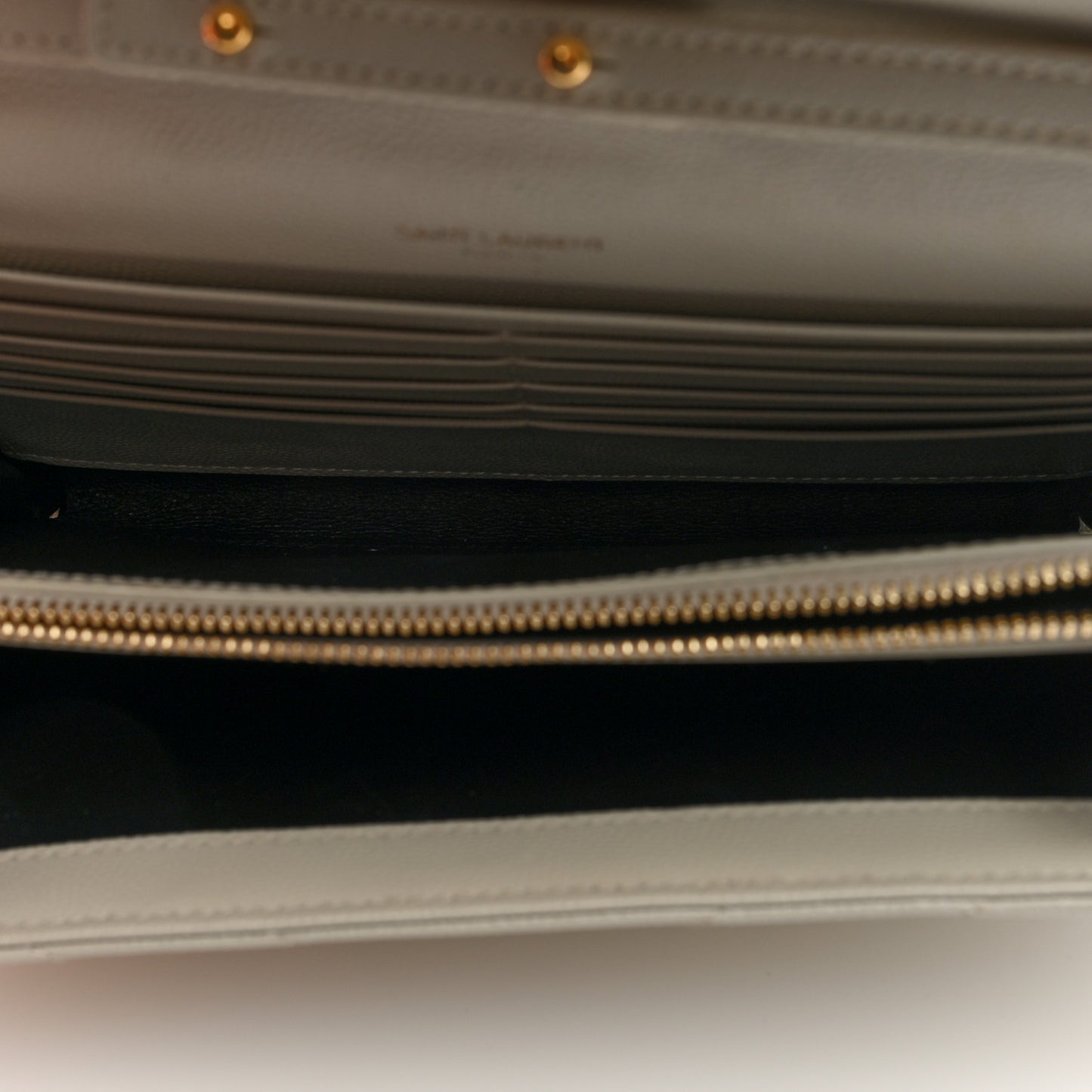 Grain De Poudre Matelasse Chevron Monogram Chain Wallet Crema Soft