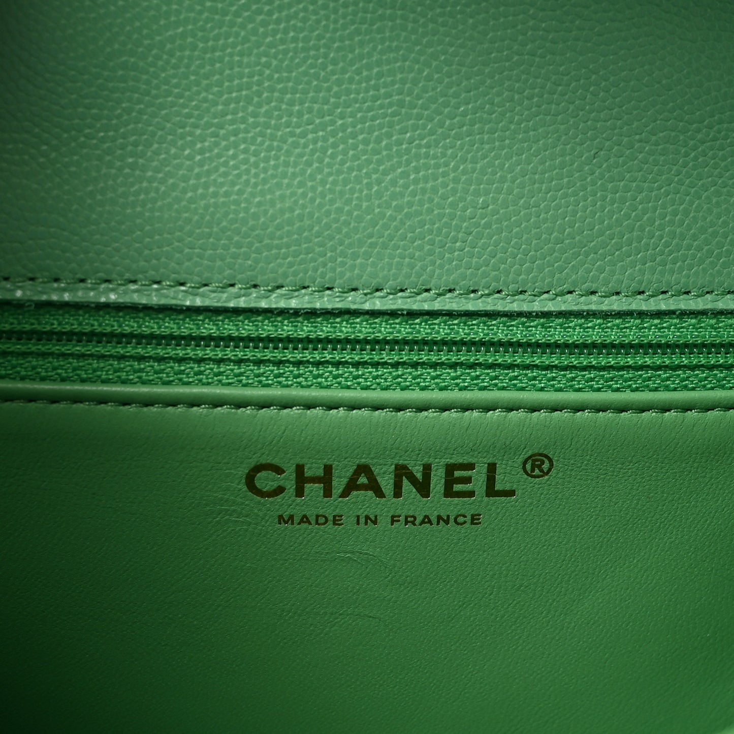 Caviar Quilted Medium Sweet Classic Flap Green