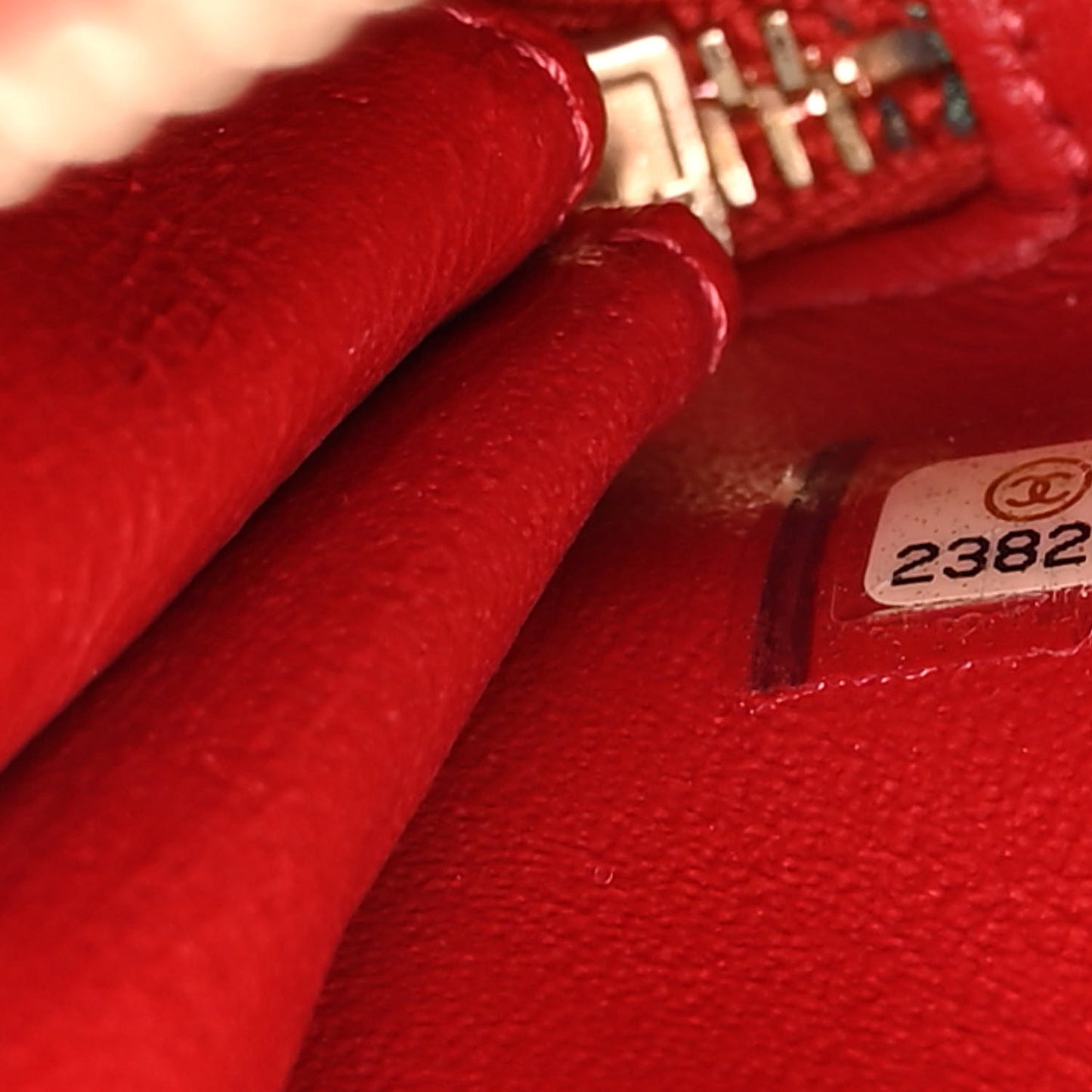Caviar Quilted Small Business Affinity Flap Red