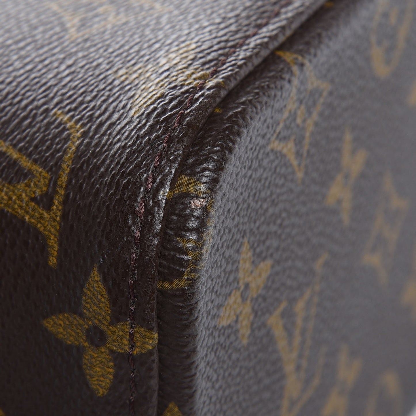 Monogram Luco