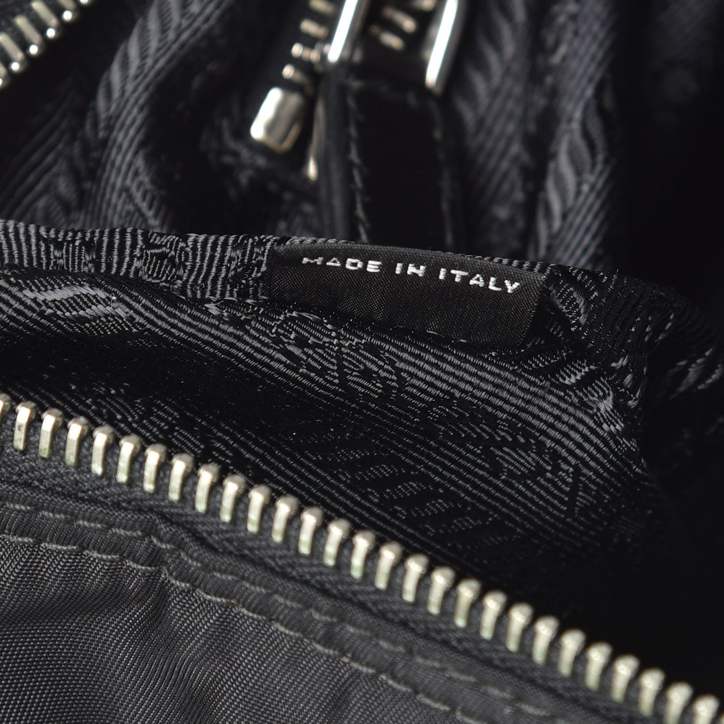 Tessuto Nylon Messenger Bag Black