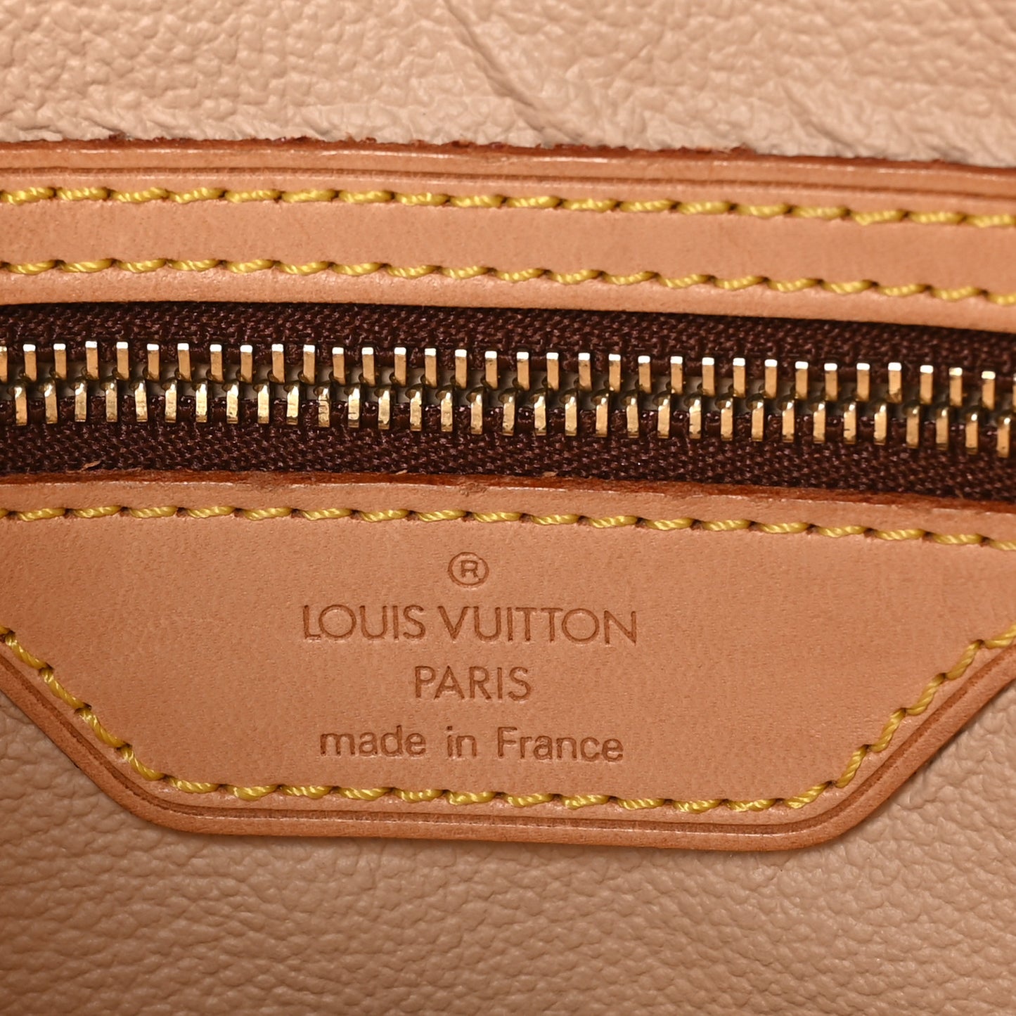 Monogram Petit Bucket 23