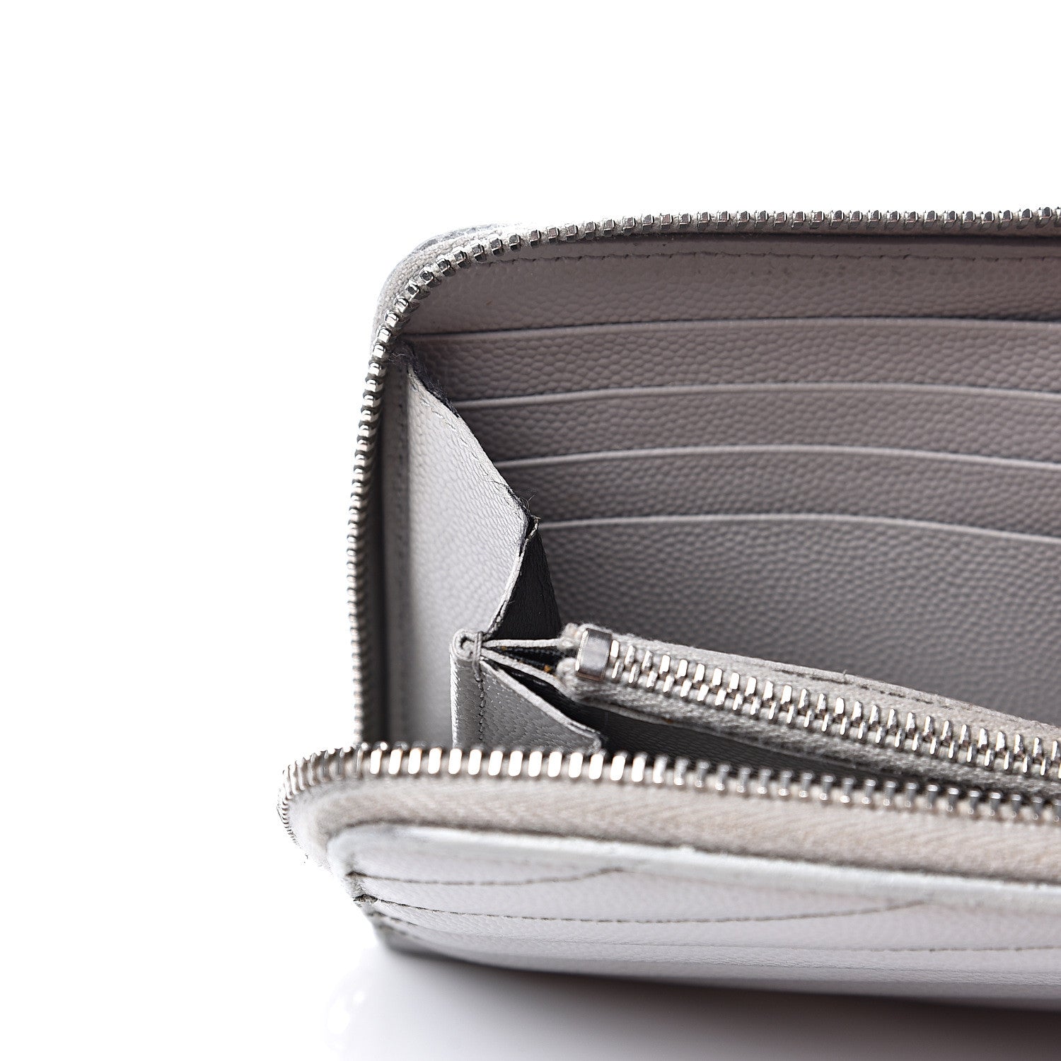Saint Laurent Grain De Poudre Matelasse Chevron Monogram Zip Around Wallet Granite 13 of 15