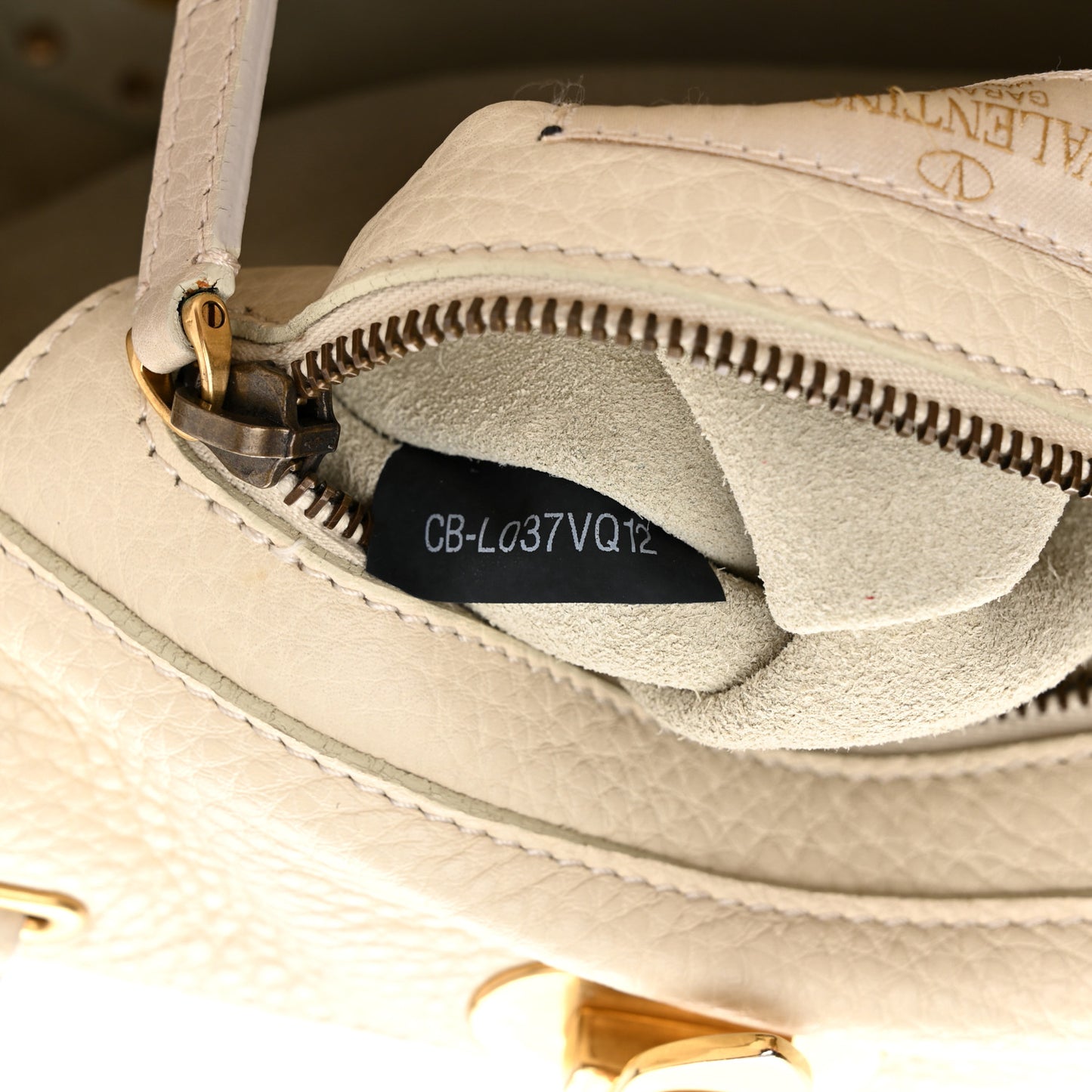 Grained Calfskin Turquoise Small Rockstud Rolling Tote Light Ivory