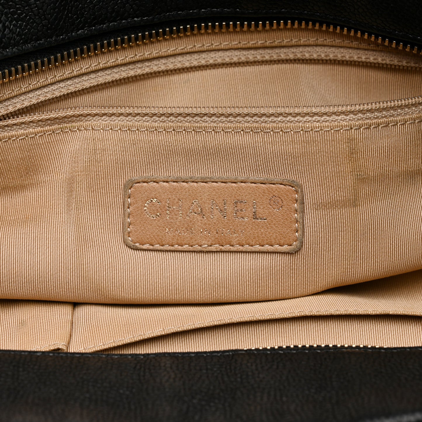 Caviar Wild Stitch Tote Black