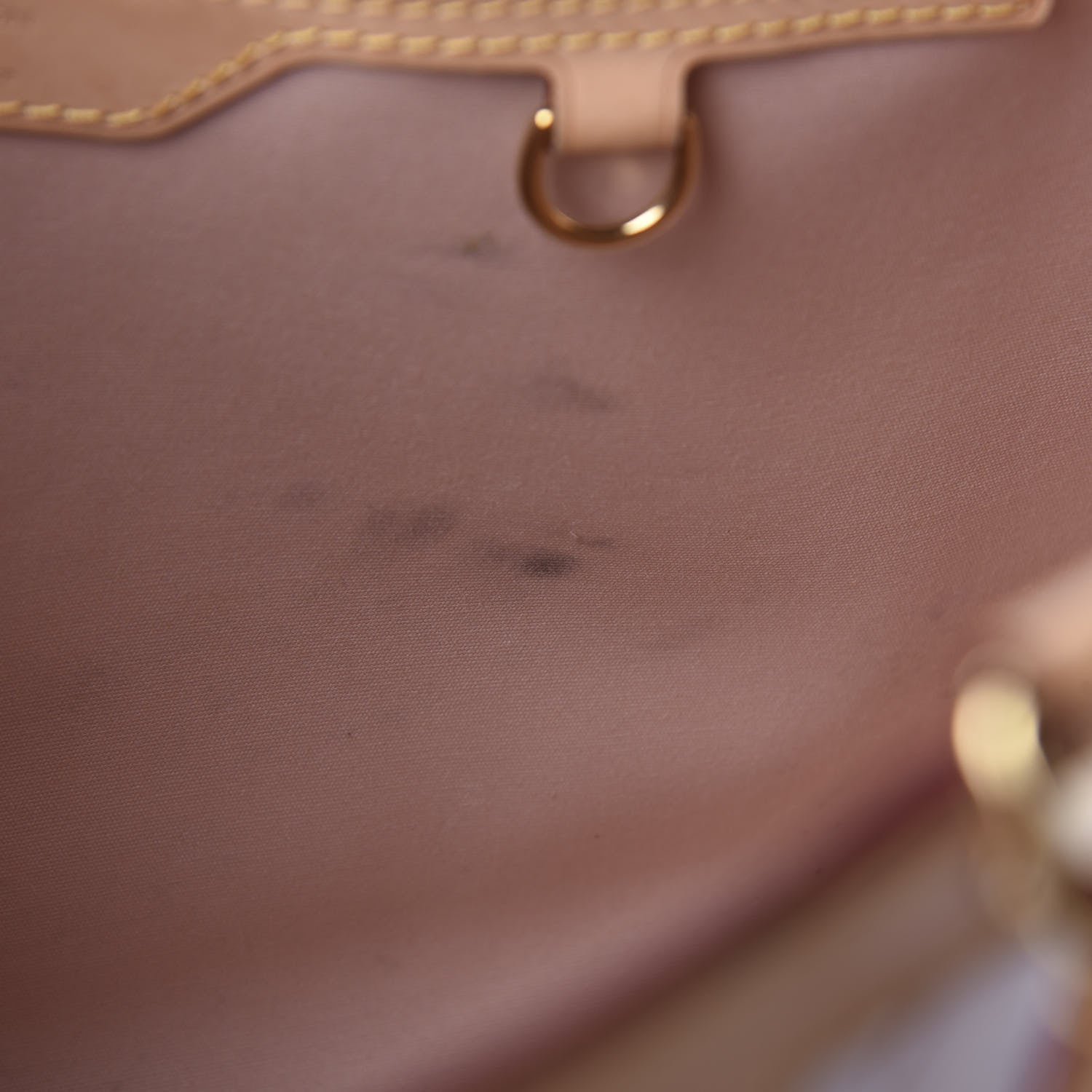 Louis Vuitton Vernis Brea MM Rose Angelique 7 of 10