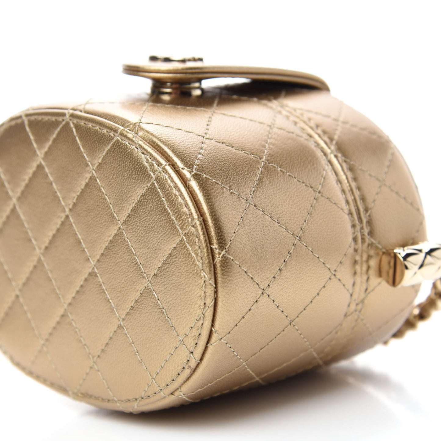Metallic Lambskin Quilted Round Mini Vanity Case With Chain Gold
