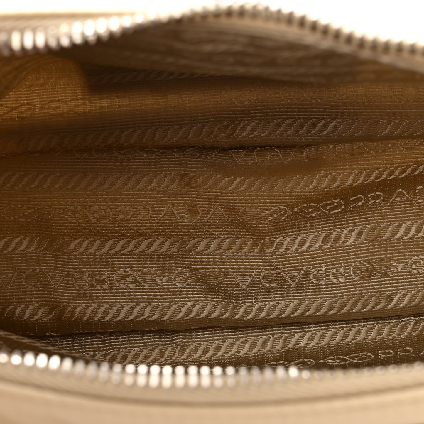 Re-Nylon Saffiano Re-Edition 2005 Shoulder Bag Deserto