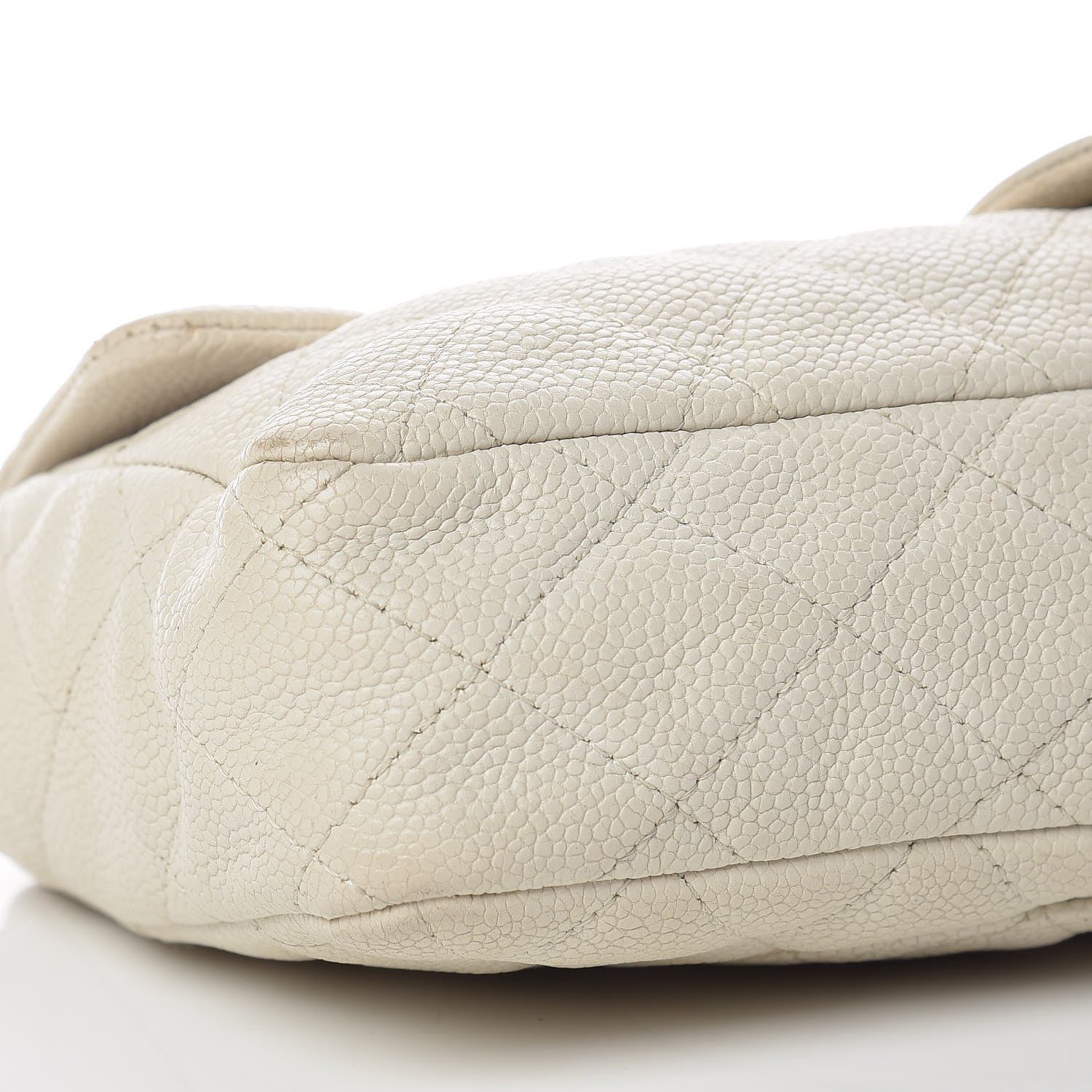 Chanel Caviar Quilted 2.55 Reissue East West Flap White 11 of 23