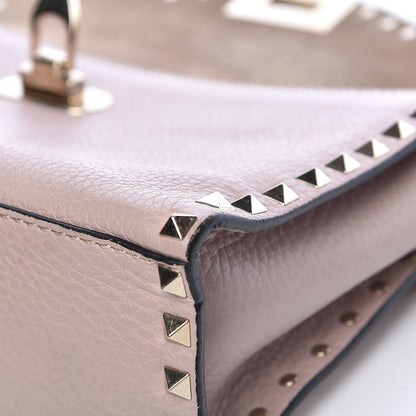 Valentino Garavani Pebbled Calfskin Small Rockstud Single Handle Flap Bag Poudre 10 of 21