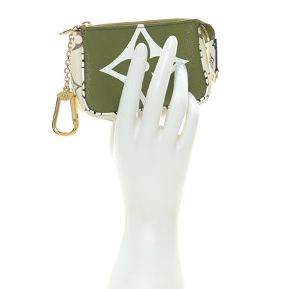 Louis Vuitton Monogram Giant Micro Pochette Accessories Kaki White 2 of 9