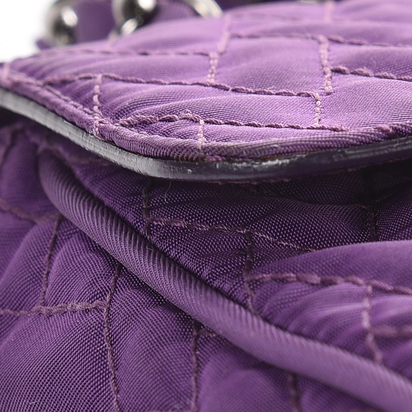 Nylon Tessuto Impuntu Quilted Flap Anemone