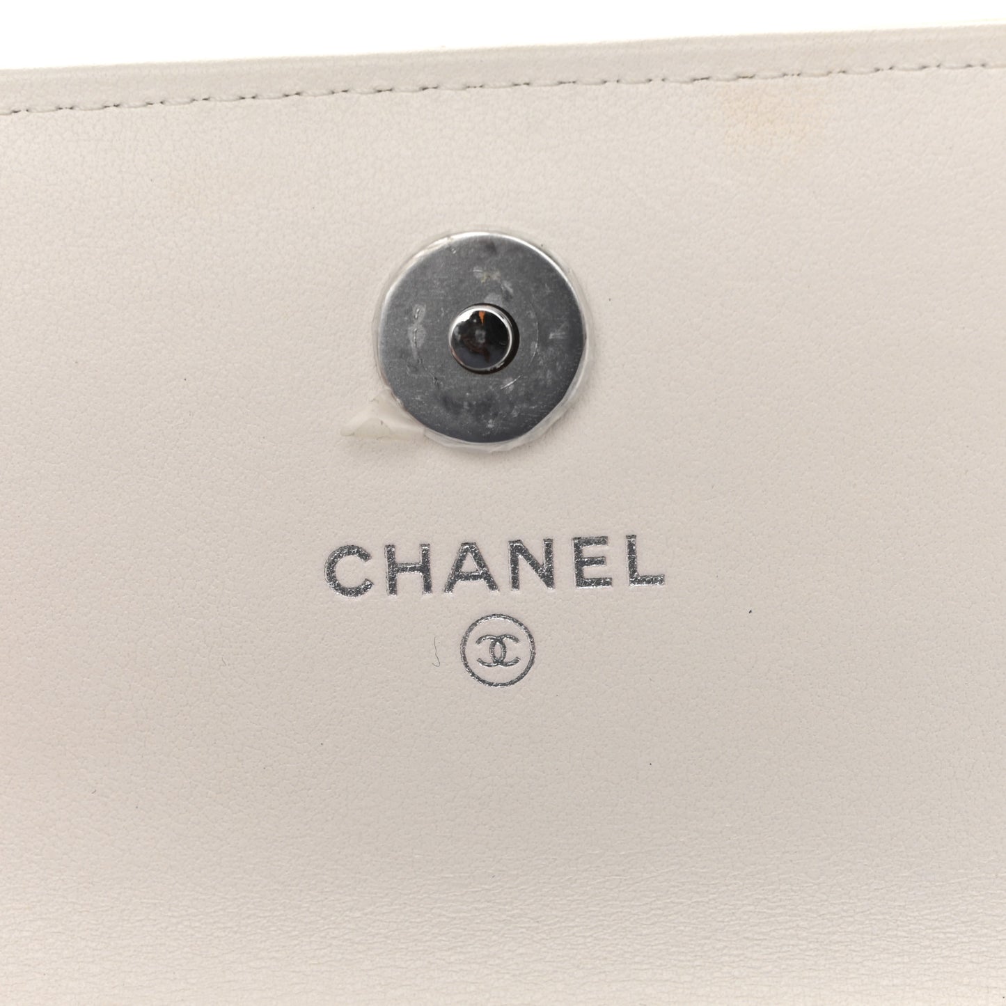 Caviar Quilted My Everything Belt Flap Card Holder White