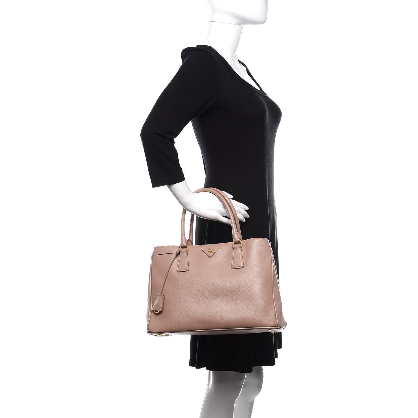 Saffiano Lux Medium Tote Cammeo