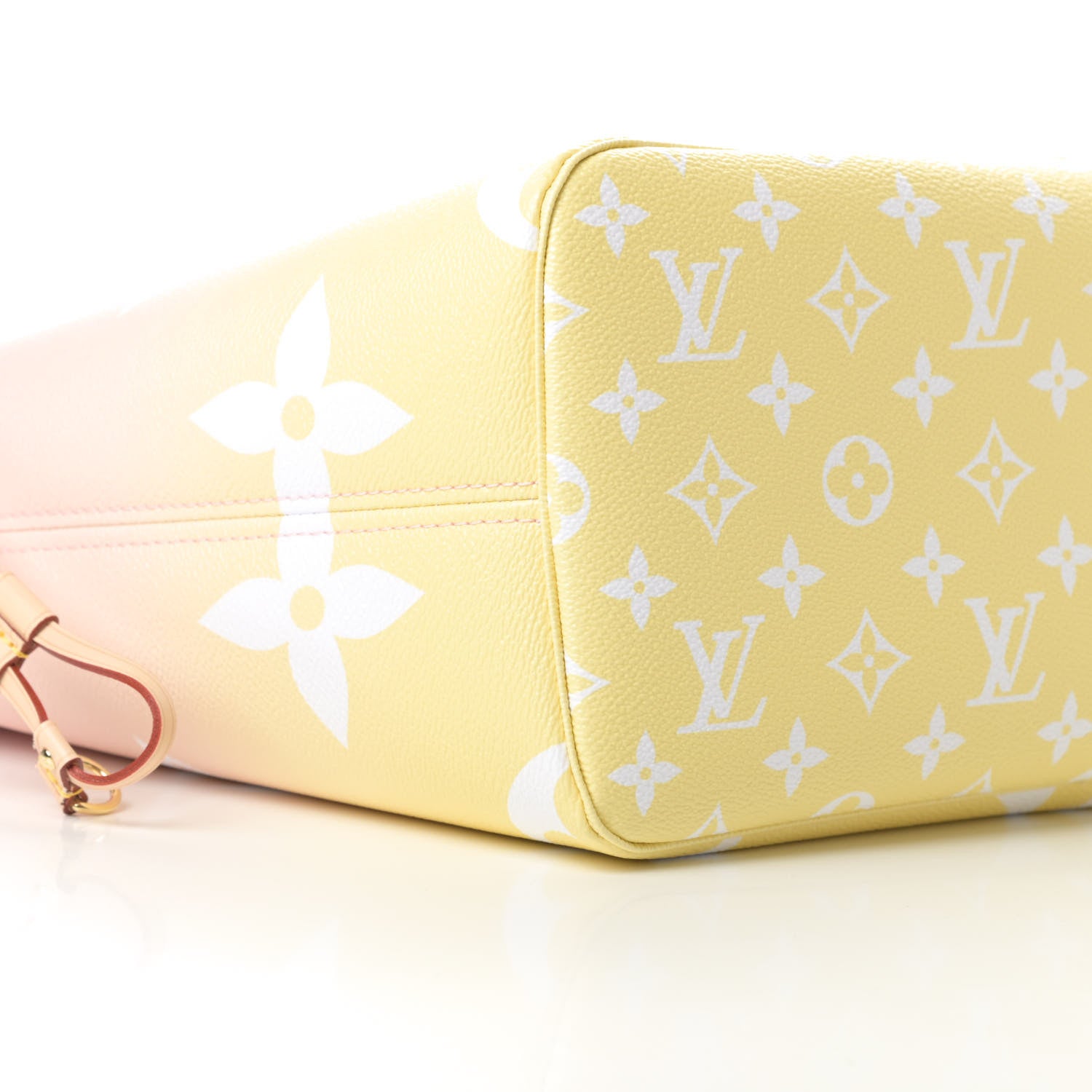 Louis Vuitton Monogram Giant By The Pool Neverfull MM Light Pink 8 of 10
