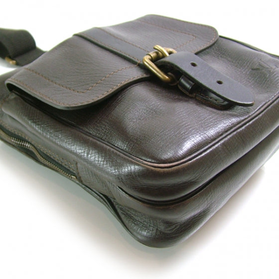 Louis Vuitton Utah Leather Iroquois Ipad Messenger 7 of 10