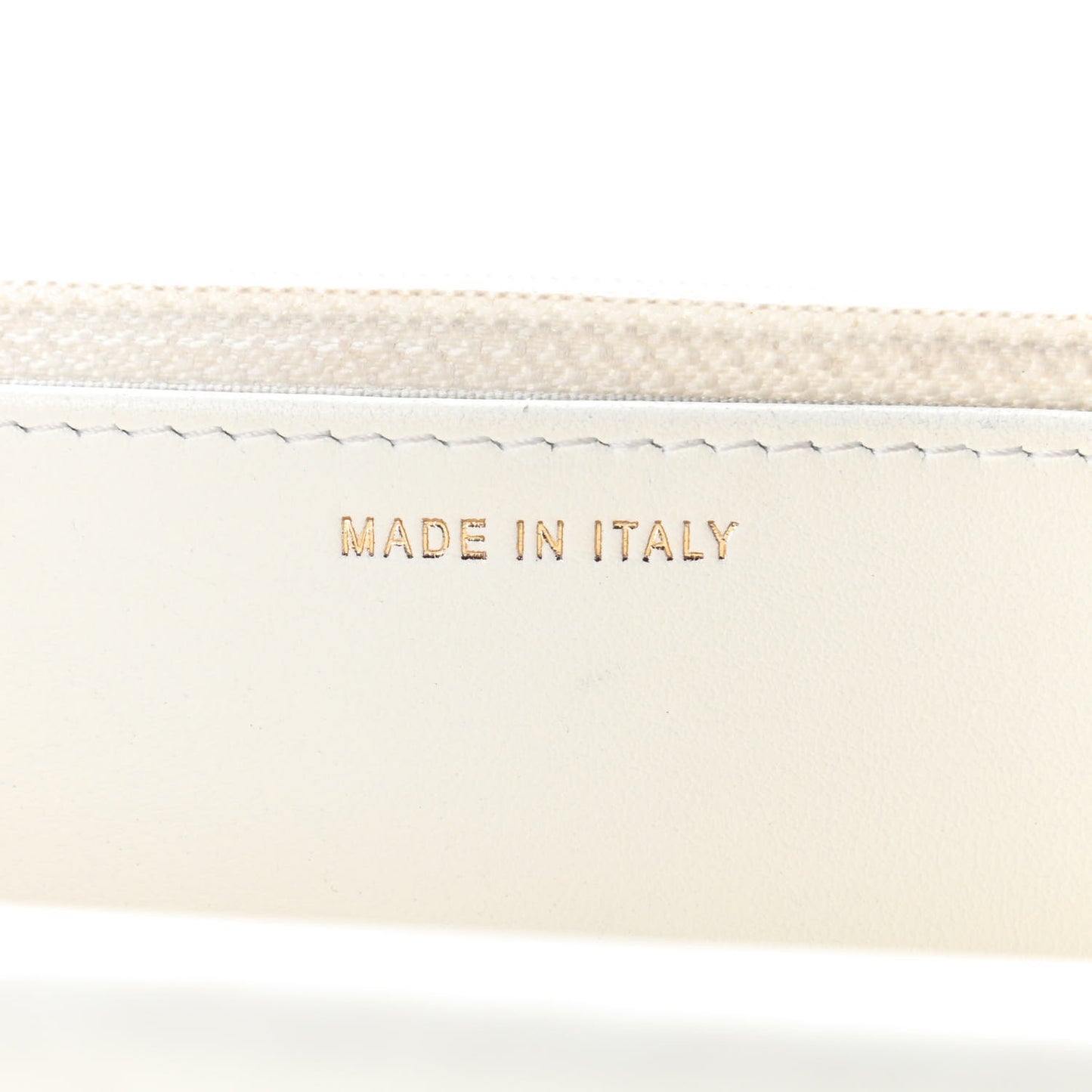 Caviar Quilted Boy Wallet On Chain WOC White