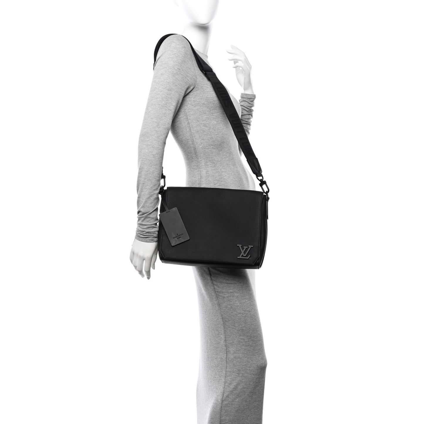 Calfskin Aerogram Messenger Black