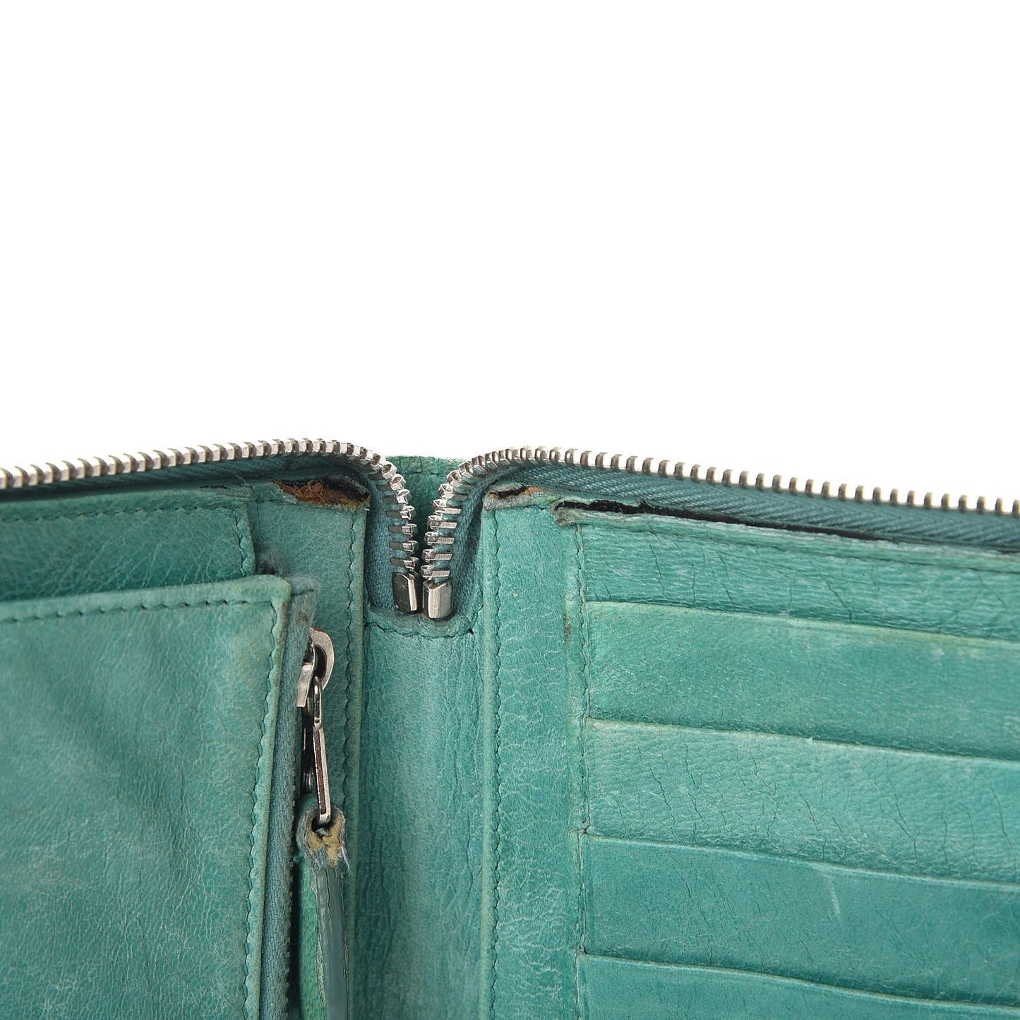 Agneau Giant 12 Silver Hardware Compagnon Wallet Papeete