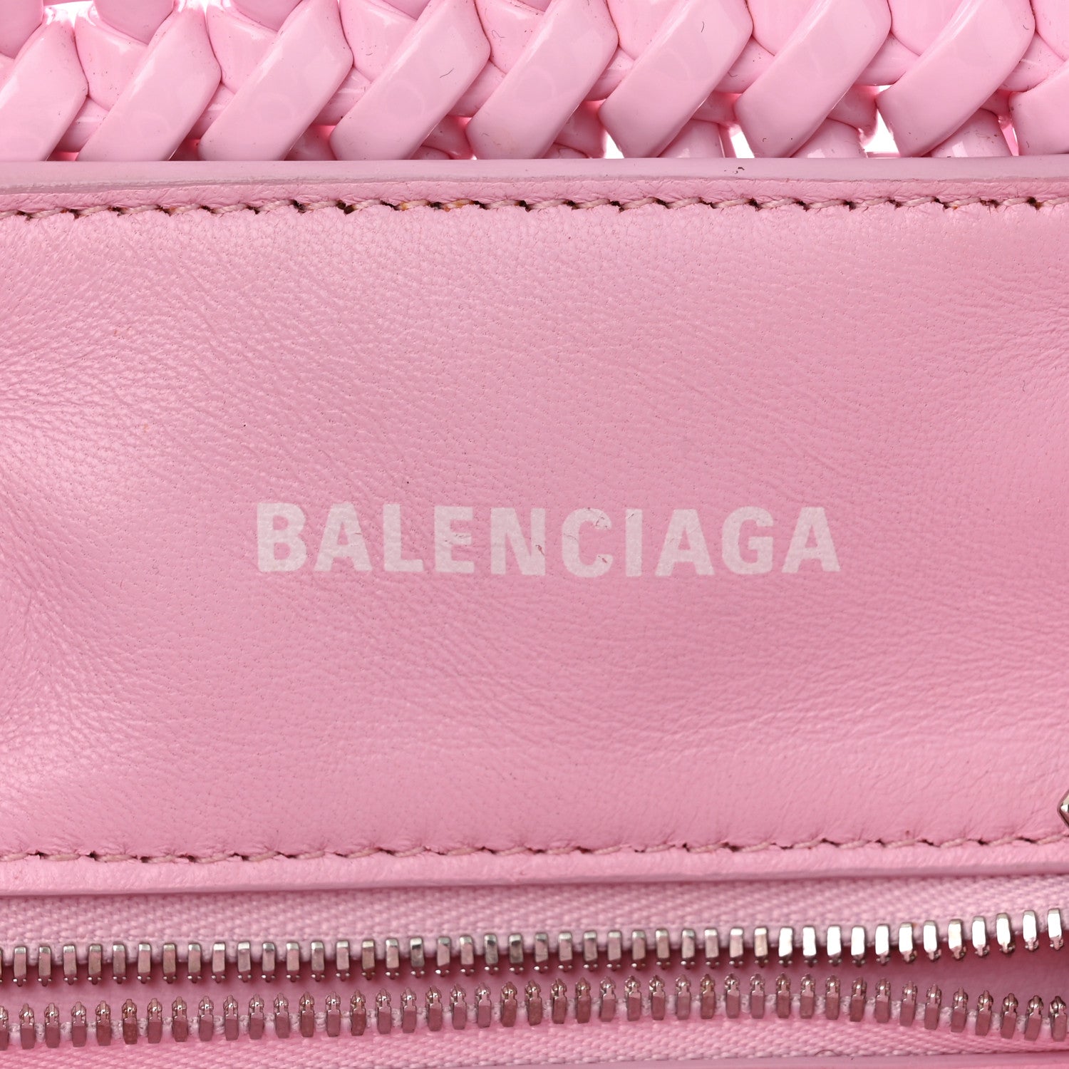 BALENCIAGA フェルト バッグ Balenciaga Faux Calfskin Braided Varnished XXS Bistro Basket Candy