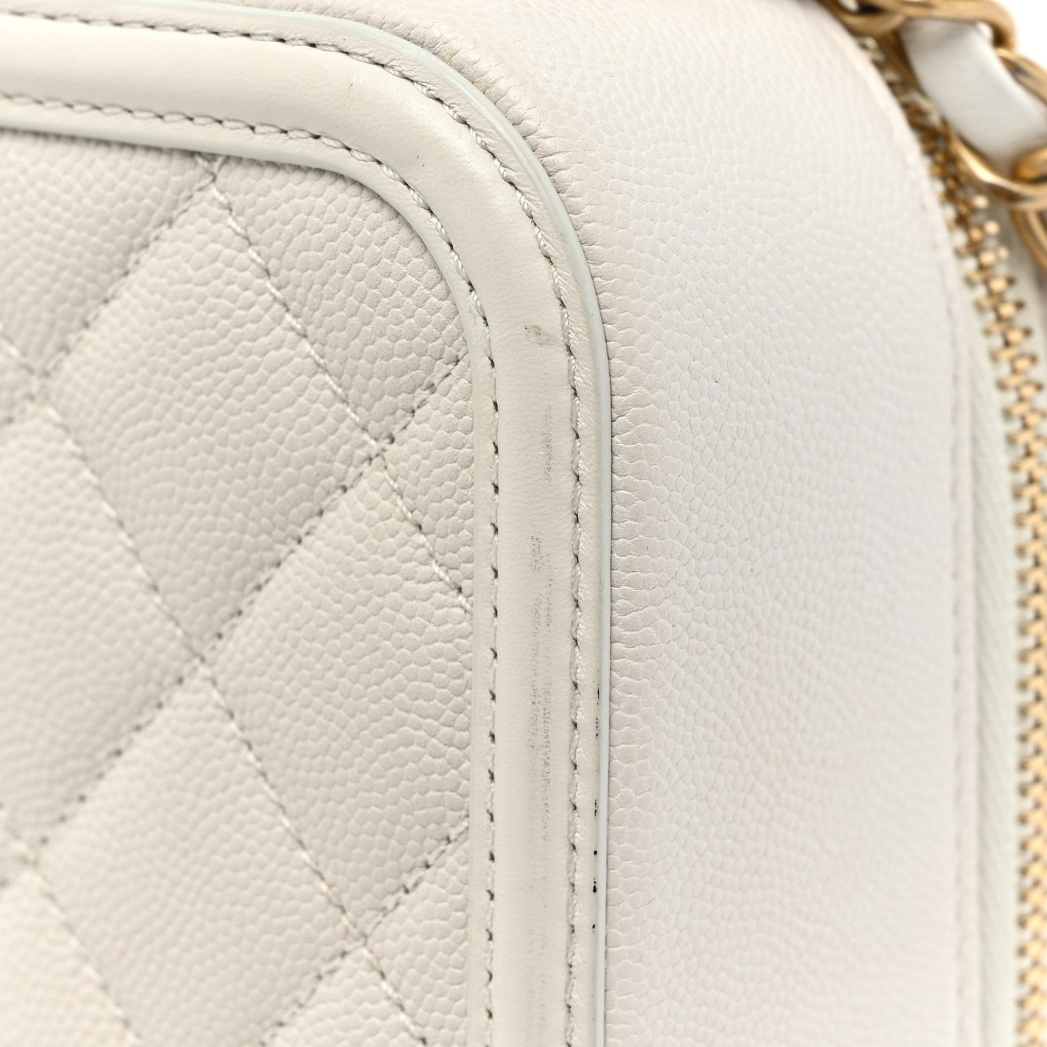 Chanel Caviar Quilted Medium CC Filigree Vanity Case White 17 of 18