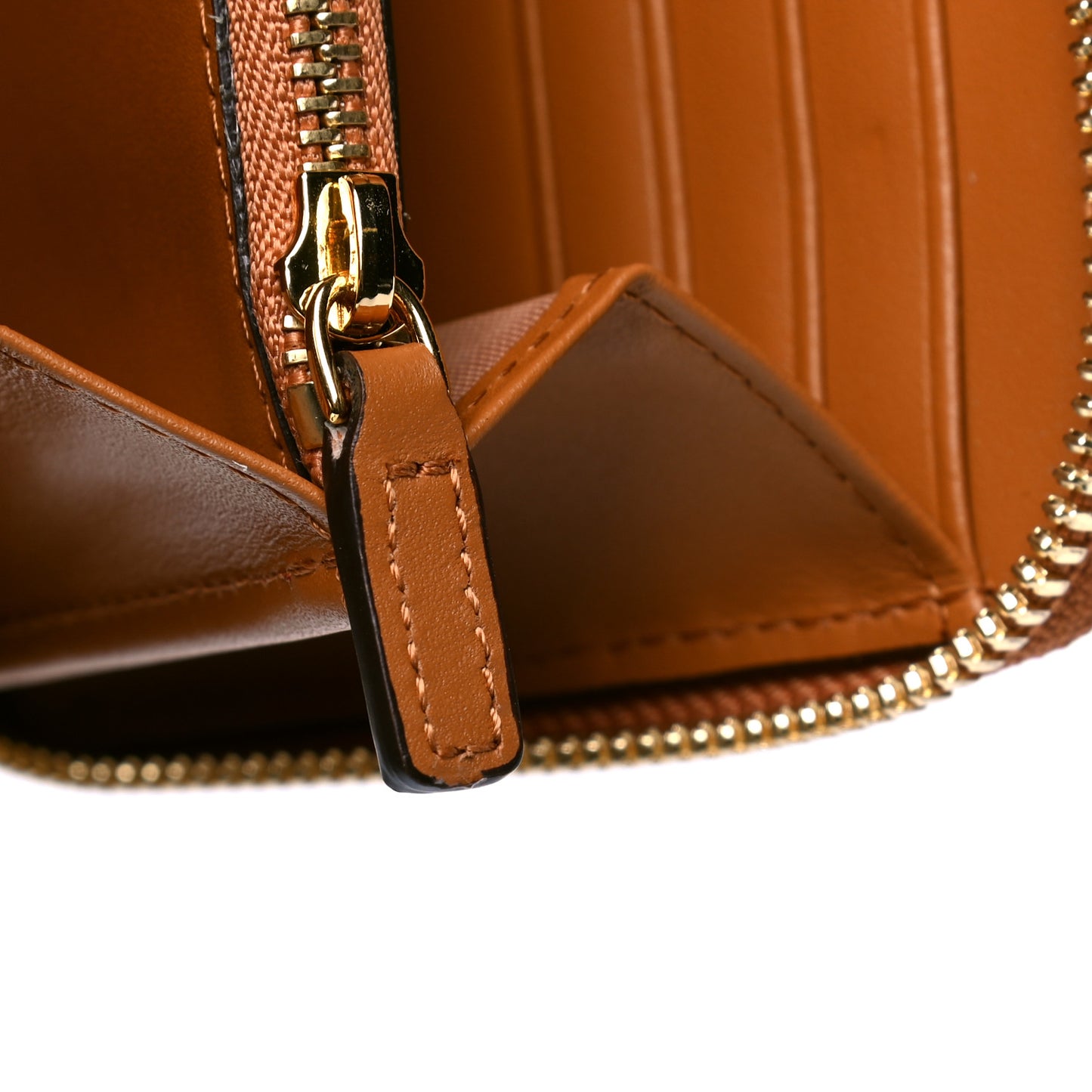 Visetos Large Zip Around Wallet Cognac