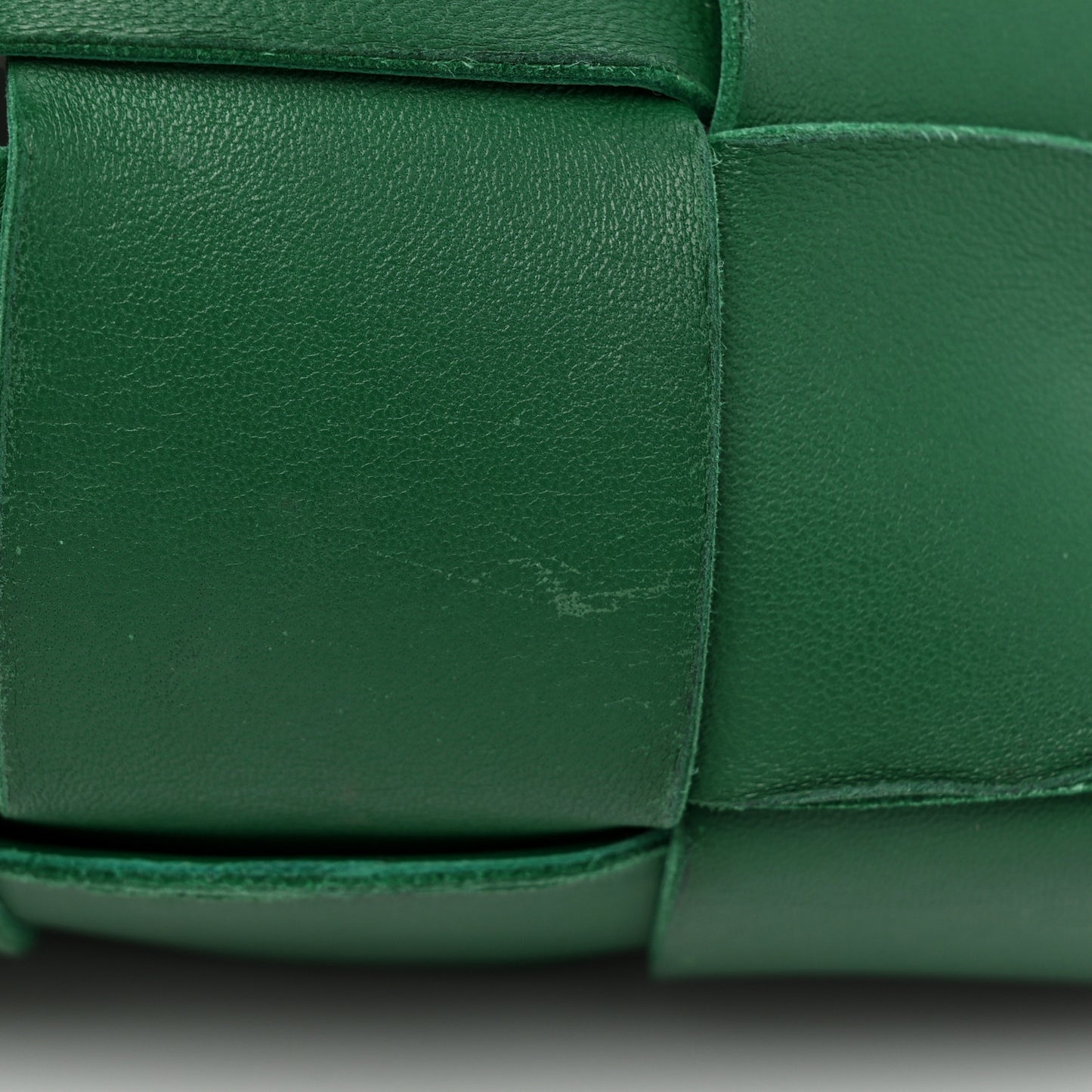 Lambskin Maxi Intrecciato Cassette Messenger Racing Green