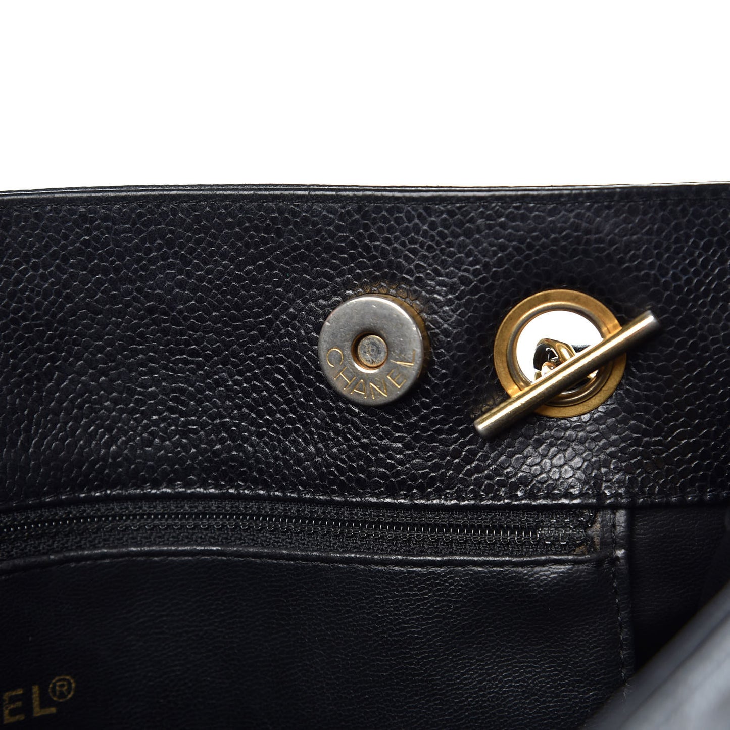 Caviar CC Shoulder Bag Black