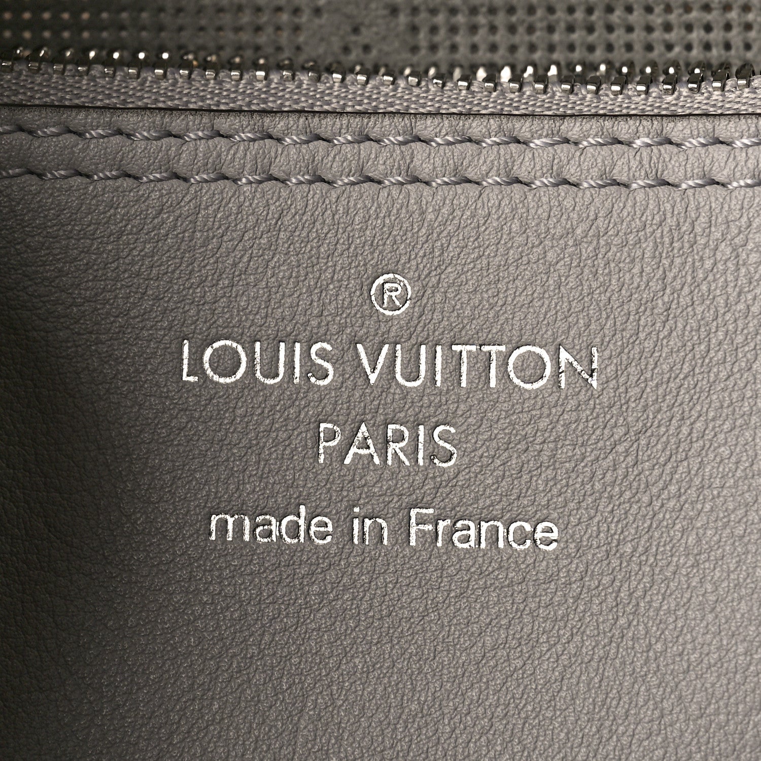 Louis Vuitton Reverse Mahina Carmel Hobo Gris Souris Gray 5 of 8