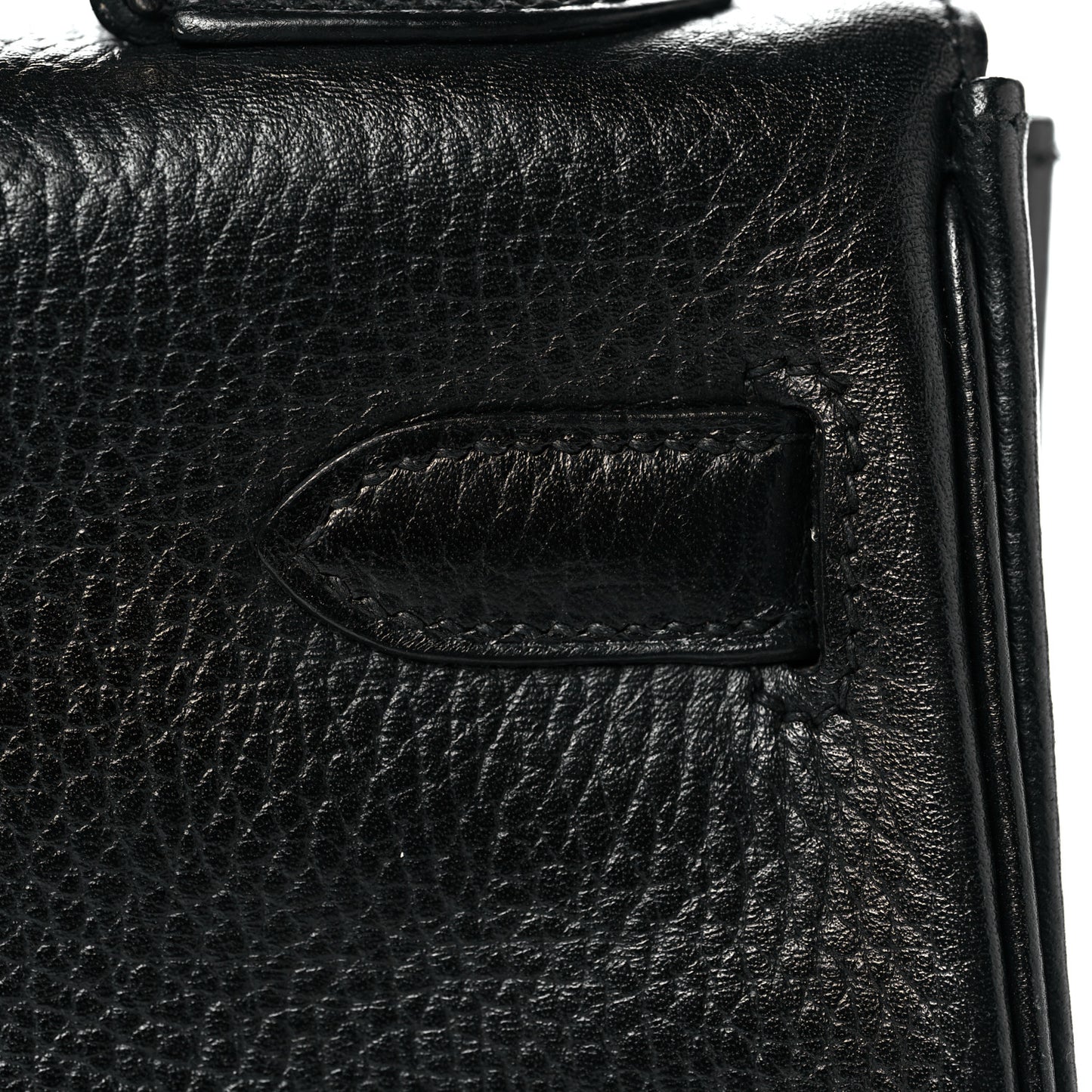 Togo Kelly Retourne 32 Black
