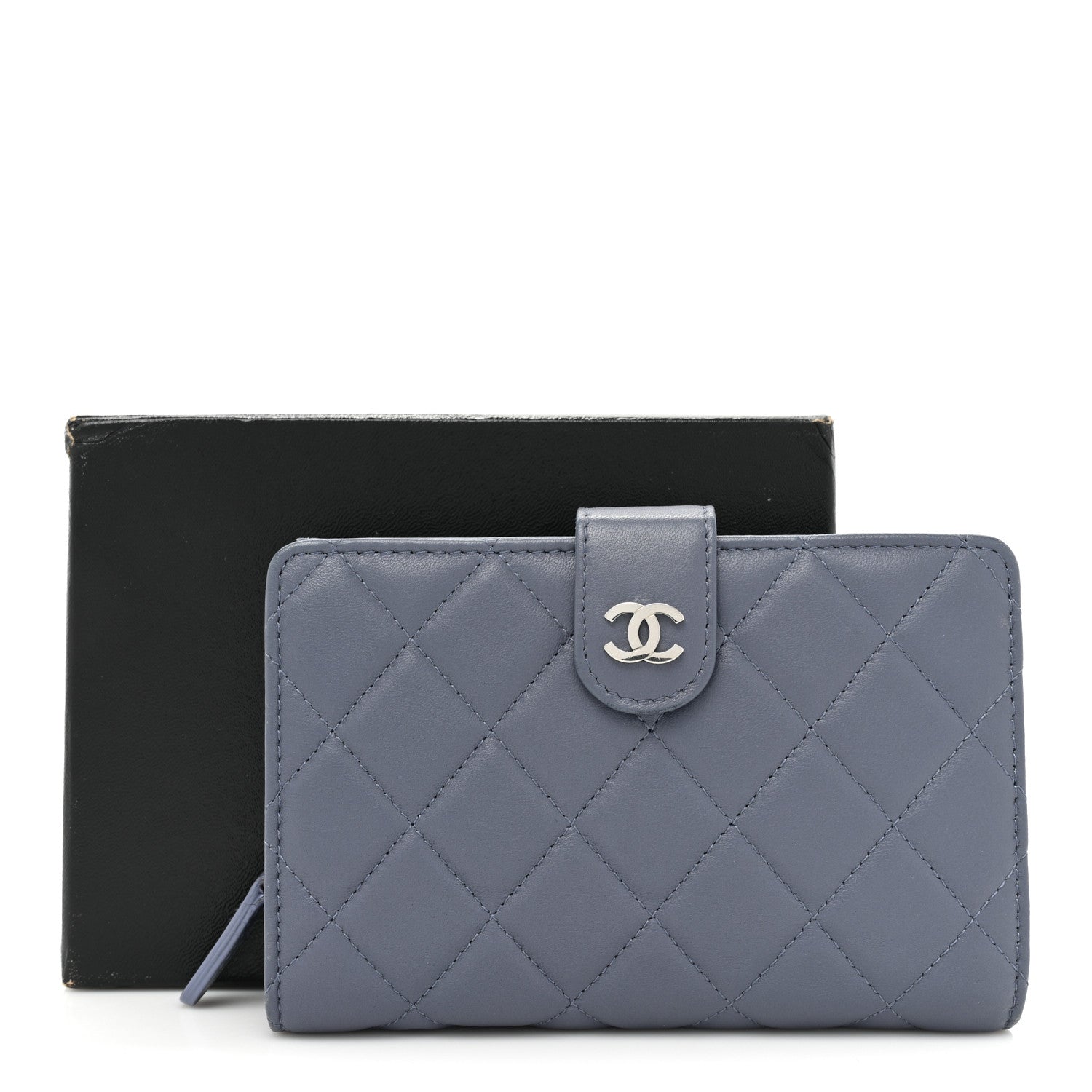 Chanel Lambskin Quilted Zipped Pocket Wallet Lavander 17 of 17