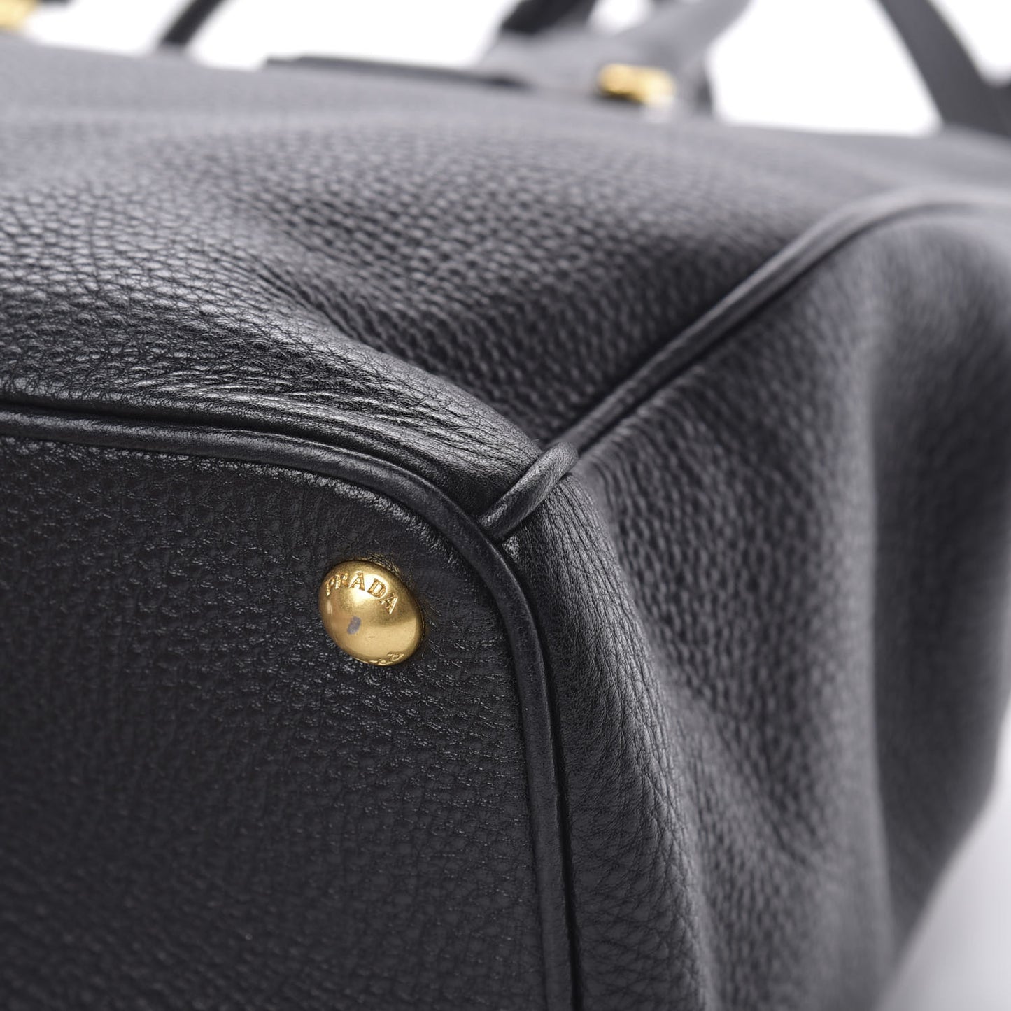 Vitello Daino Tote Black
