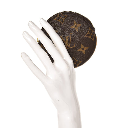 Louis Vuitton Monogram Round Coin Purse 2 of 8