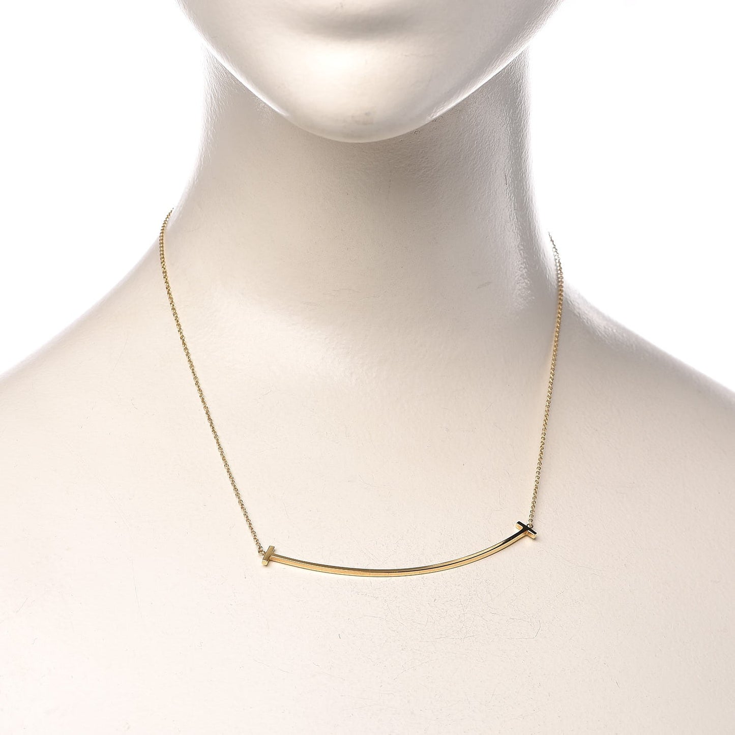 18K Yellow Gold Large T Smile Pendant Necklace