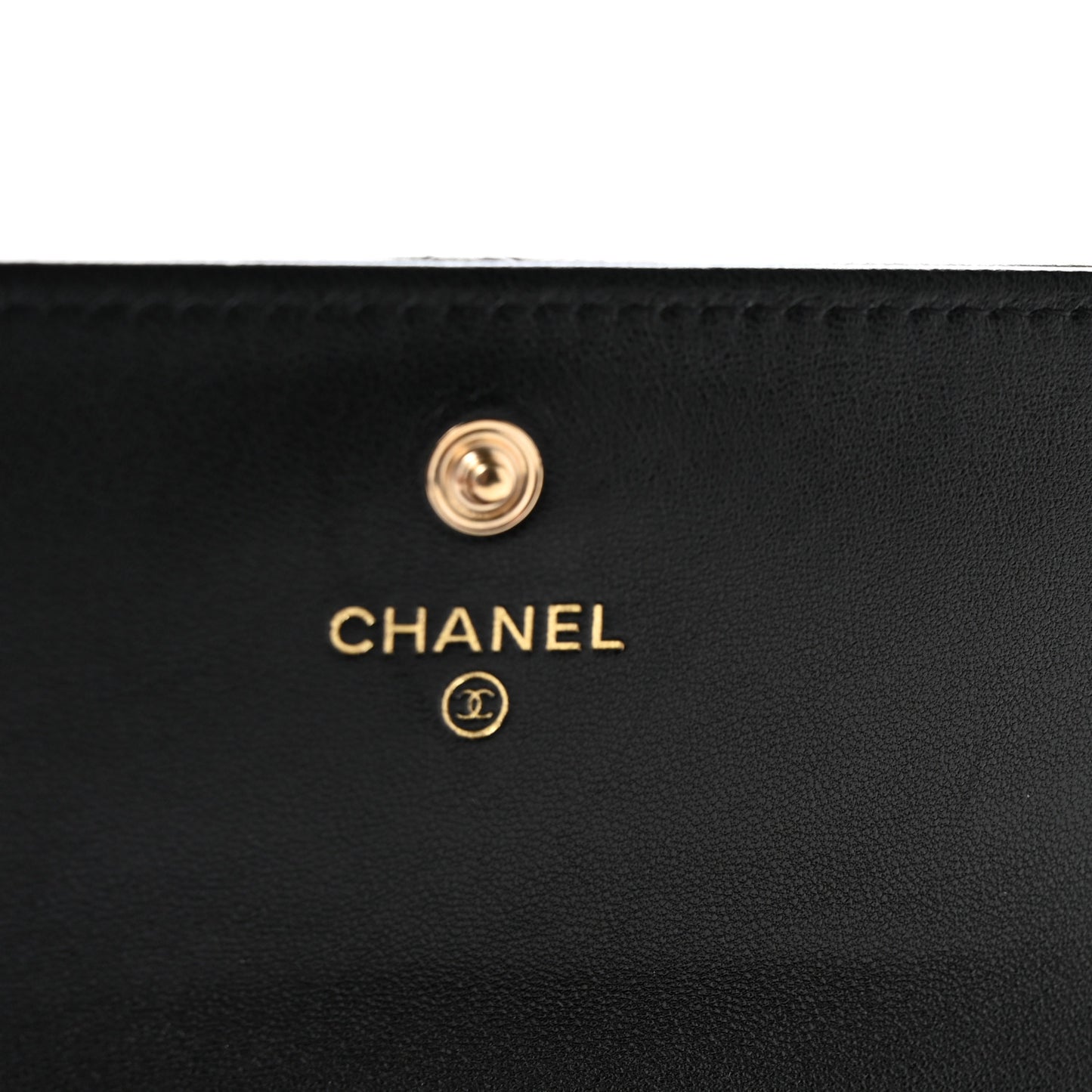 Lambskin Quilted Chanel 19 Flap Wallet Black