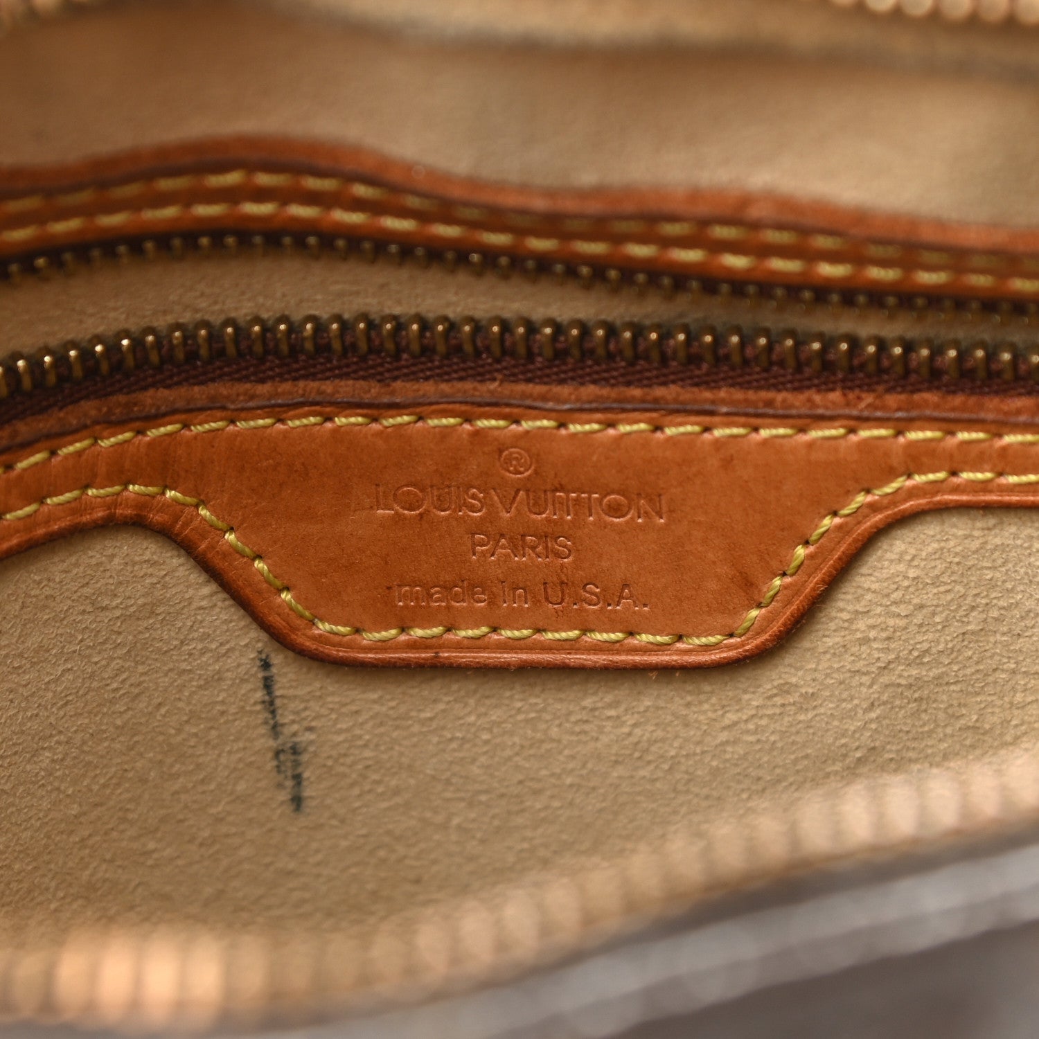 Louis Vuitton Monogram Looping MM 6 of 14