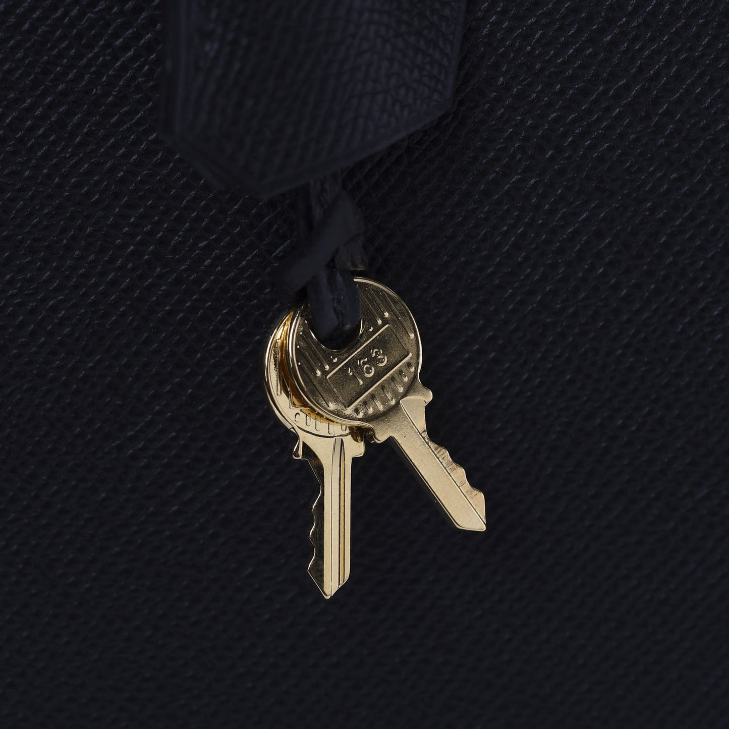 Epsom Kelly Sellier 35 Black