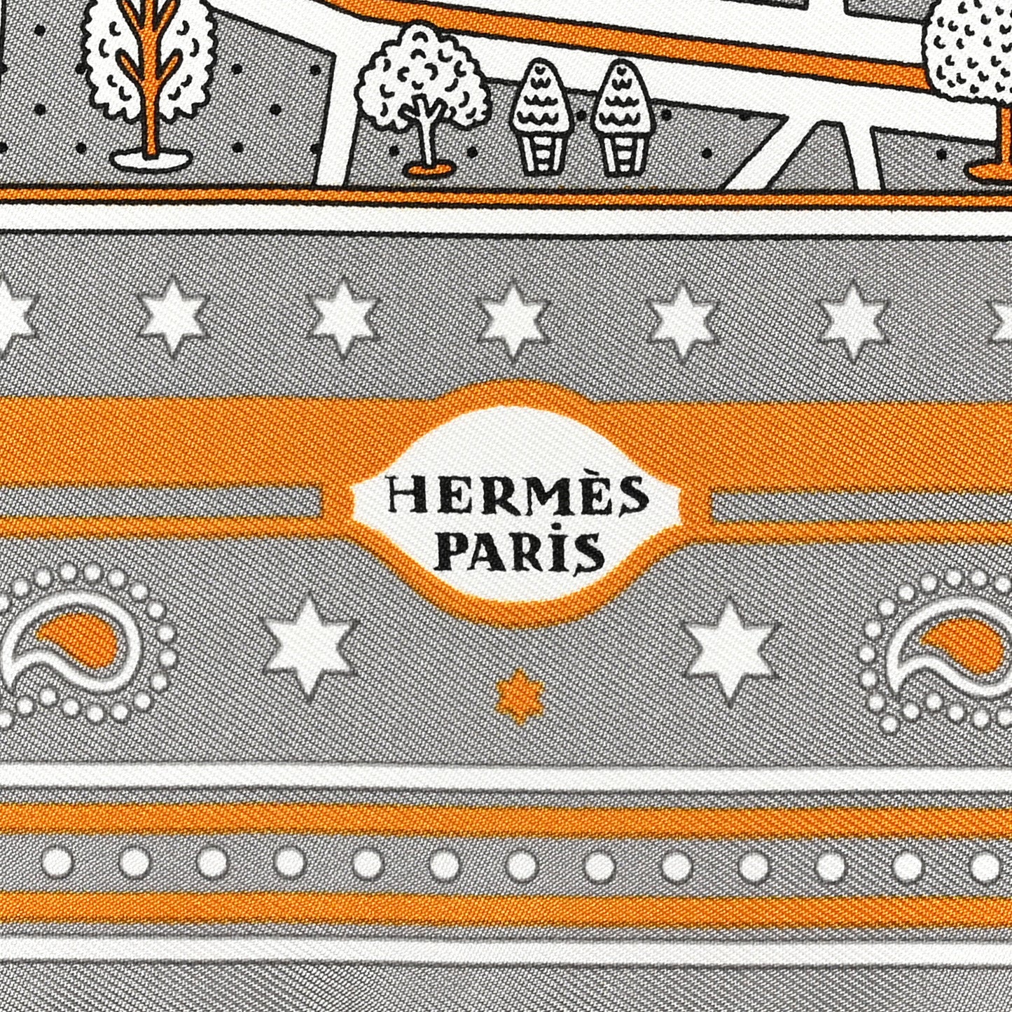 Silk Les Nouveaux Amoureux de Paris Bandana Scarf 55 Gris White Caramel