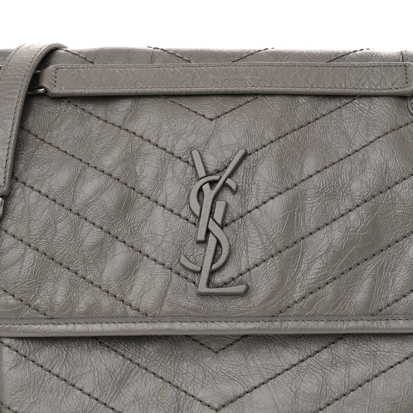 Crinkled Calfskin Matelasse Monogram Medium Niki Chain Satchel Fog
