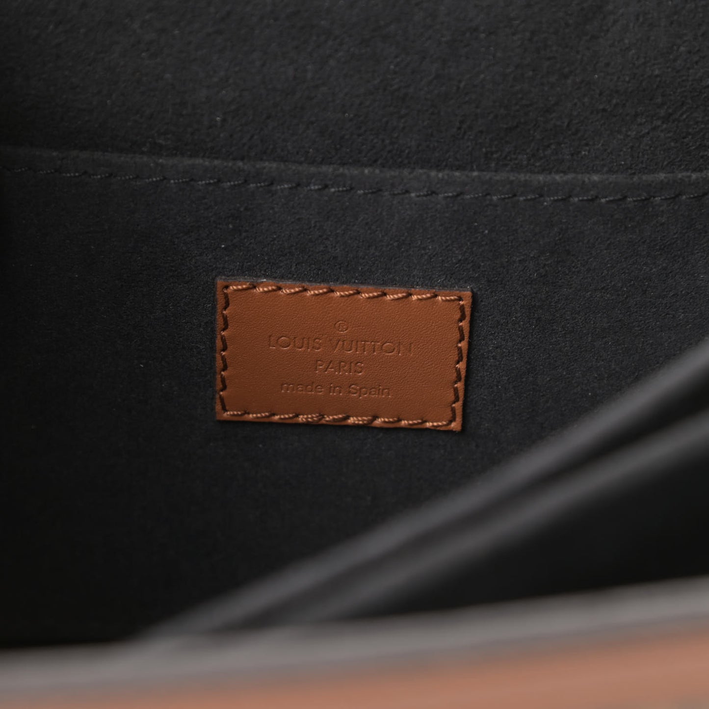 Reverse Monogram Dauphine MM