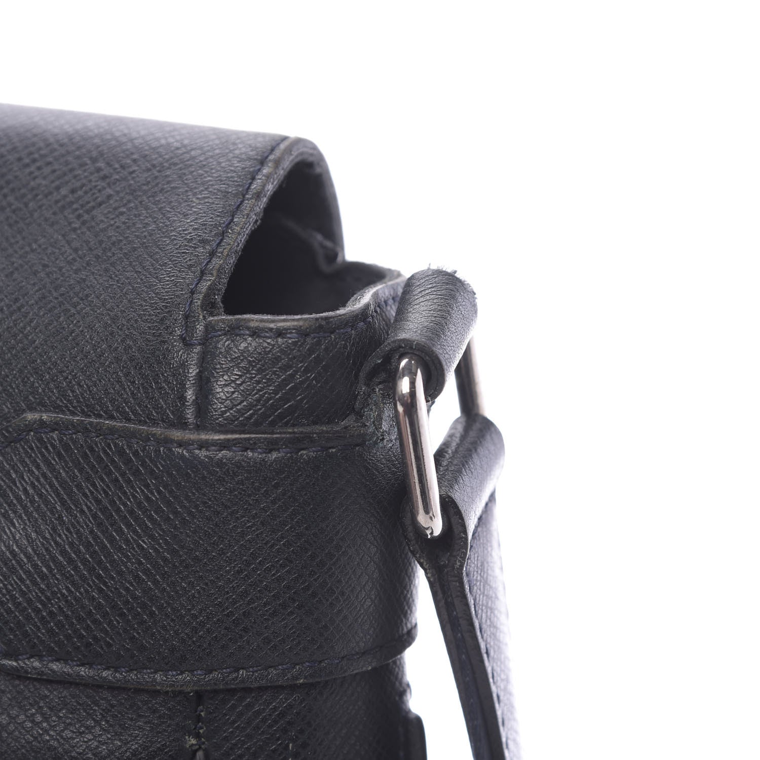 Louis Vuitton Taiga Roman MM Messenger Boreal 15 of 18