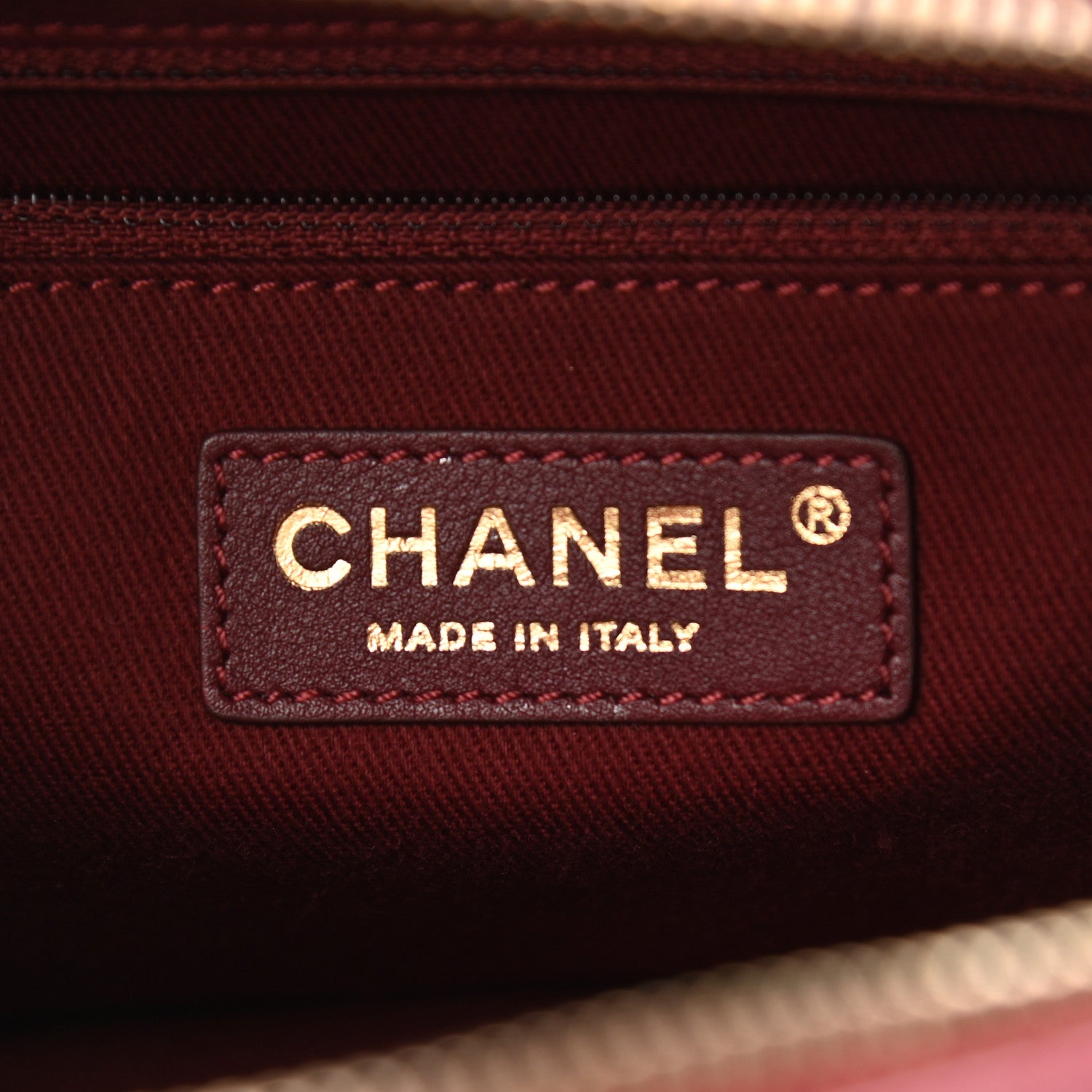 Chanel Shiny Calfskin Goatskin Quilted Small Coco Curve Vanity Burgundy 5 of 9