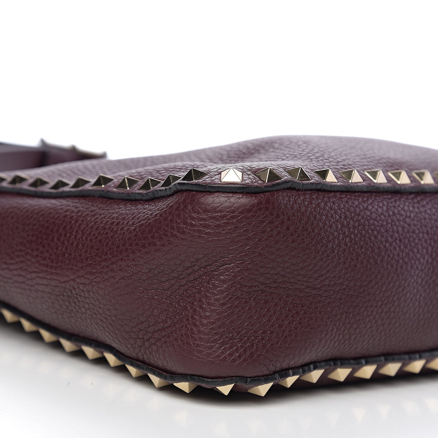 Pebbled Calfskin Small Rockstud Flip-Lock Messenger Bag Vinaccia