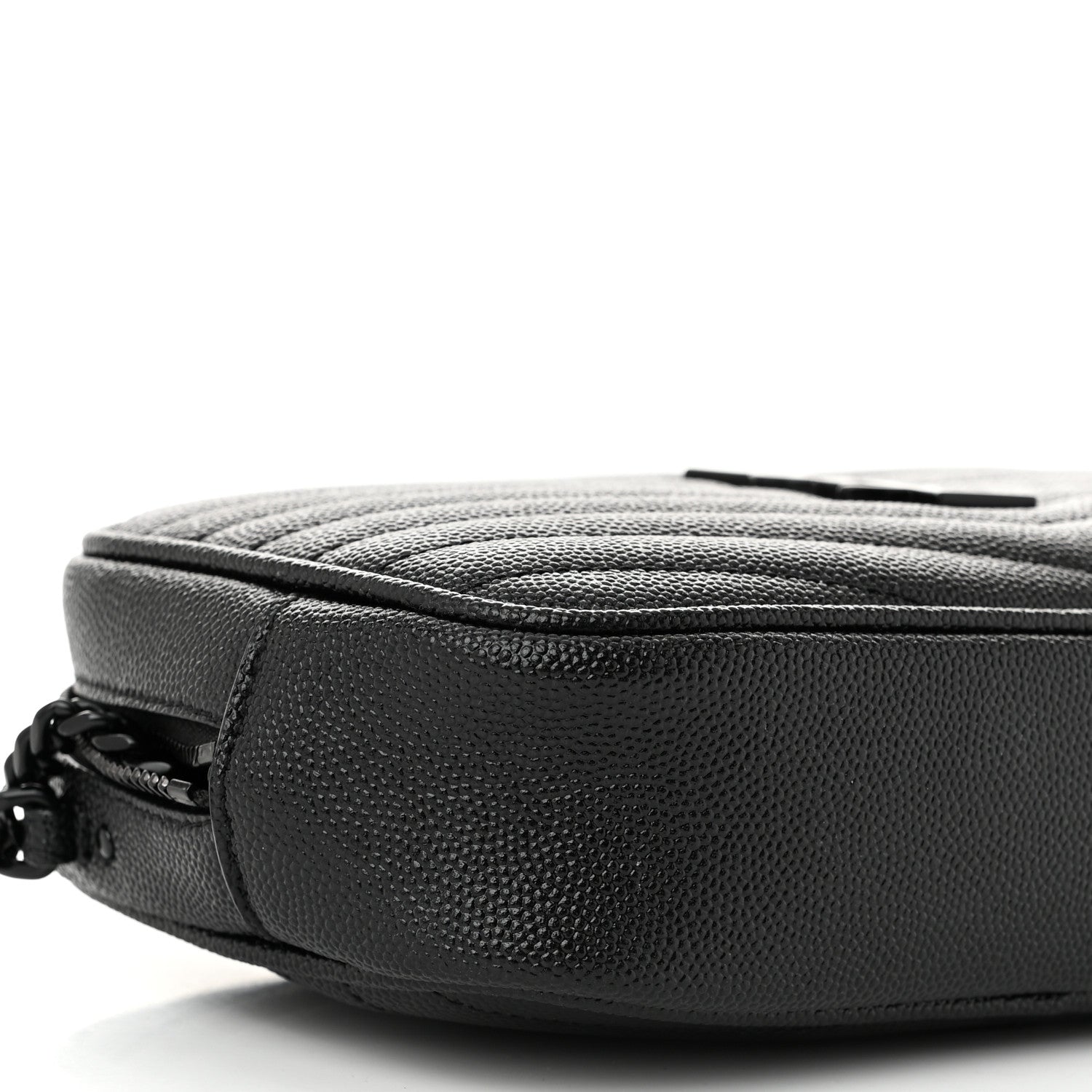 Saint Laurent Grain De Poudre Matelasse Monochrome Monogram Mini Lou Camera Bag Black 9 of 10