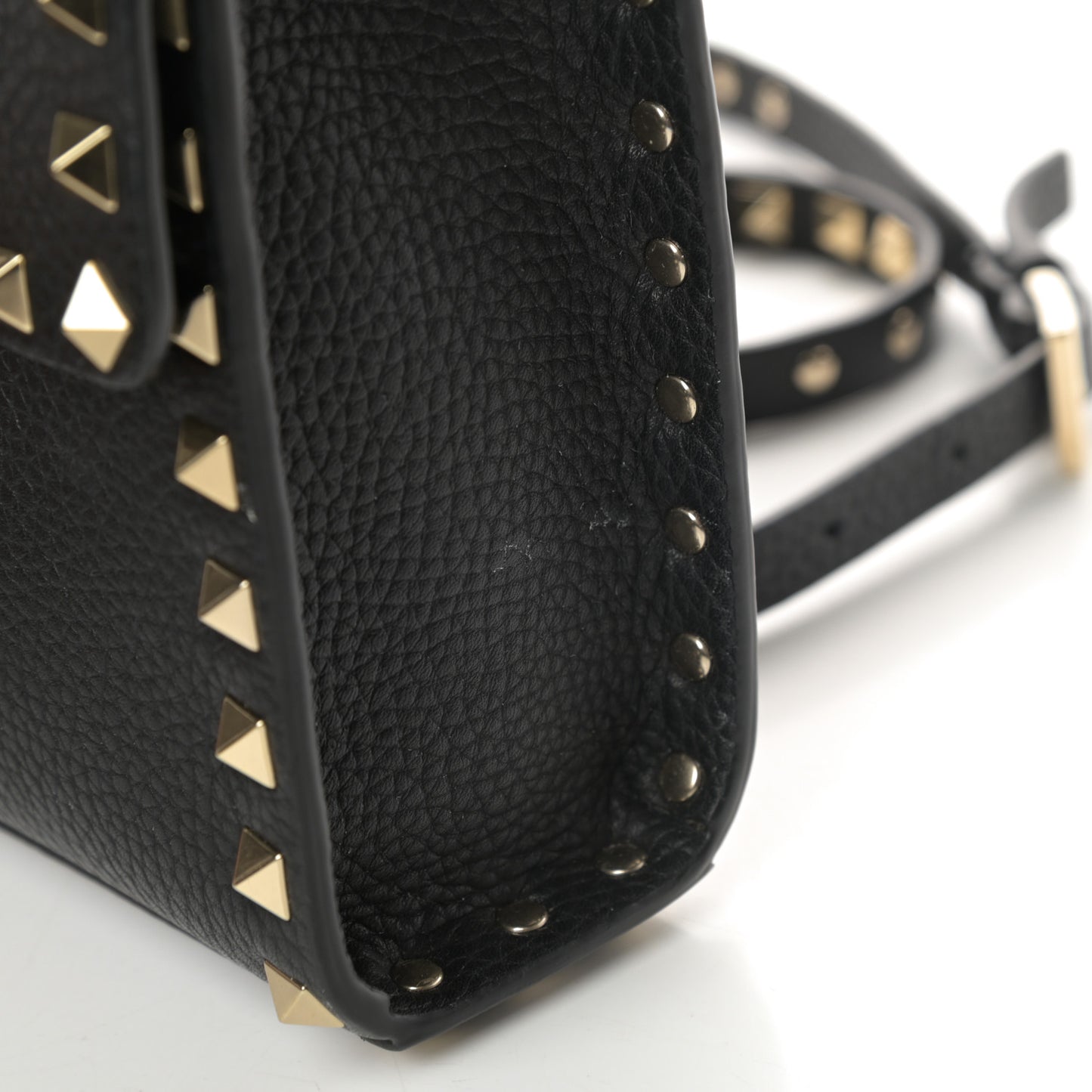 Pebbled Calfskin Medium Rockstud Flip Lock Crossbody Bag Black